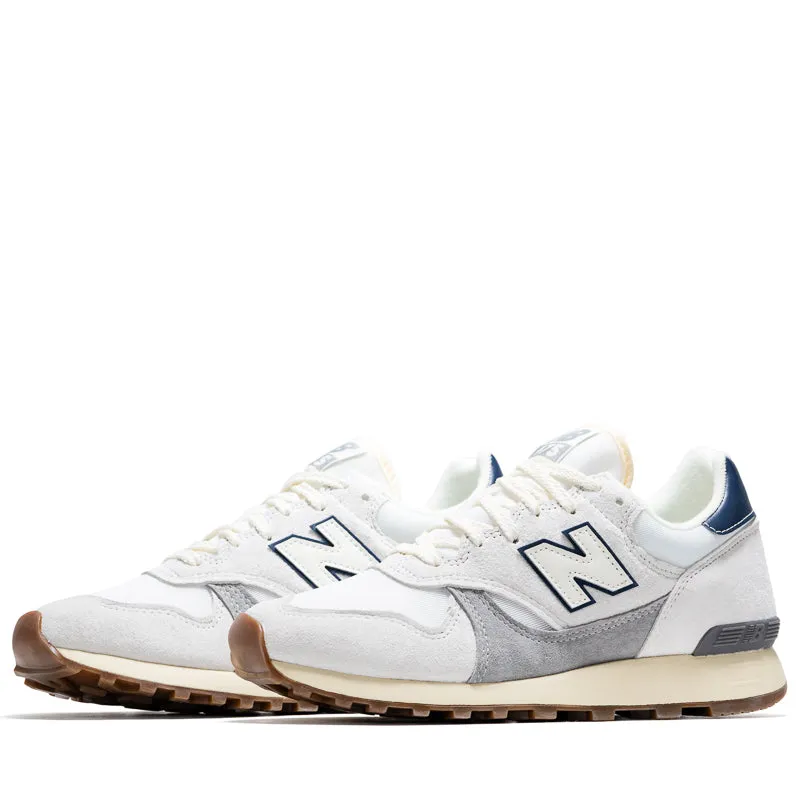 Micro Grip Tread Pattern Street Drive New Balance 475 - Reflection/White