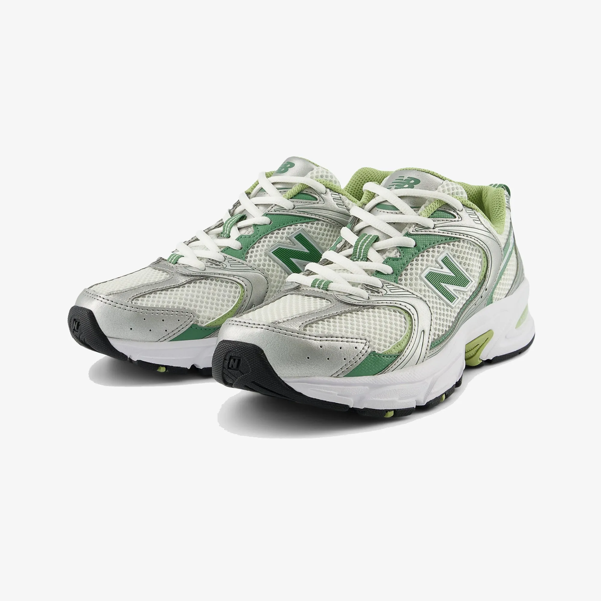 New Balance | 530 { GREEN/WHITE crossover use