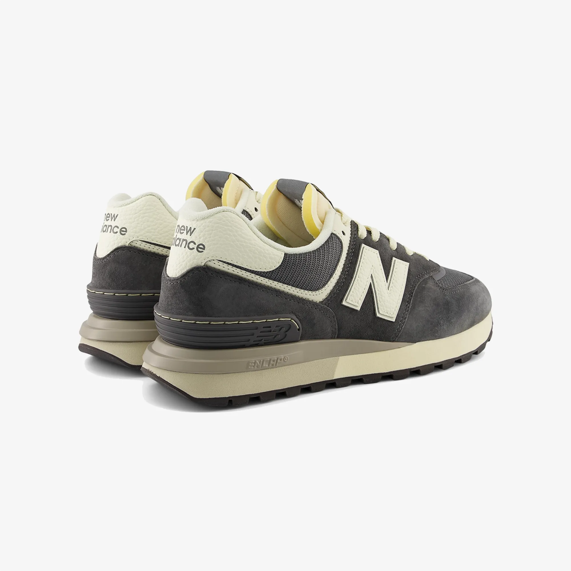 running in a seagrass meadow area shoes New Balance | 574 { CASTLEROCK/SEA SALT