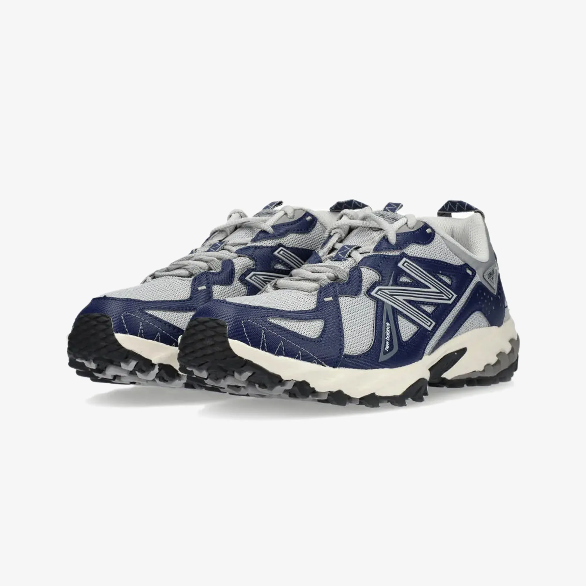 running for competition shoes New Balance | 610T { BLUE