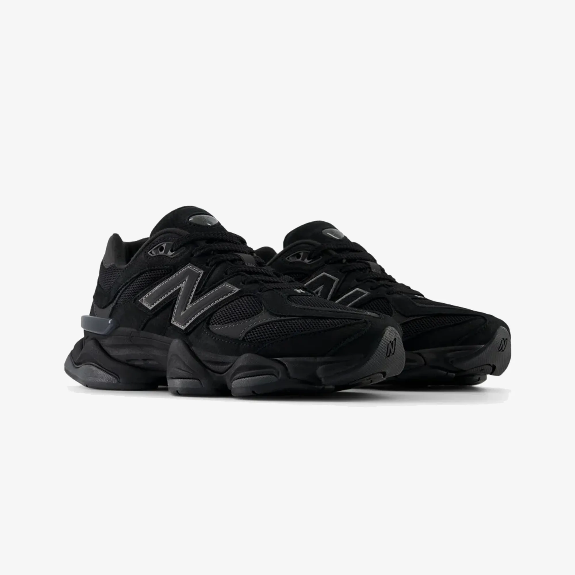 New Balance | 9060 { BLACK/BLACK custom - fit running shoes