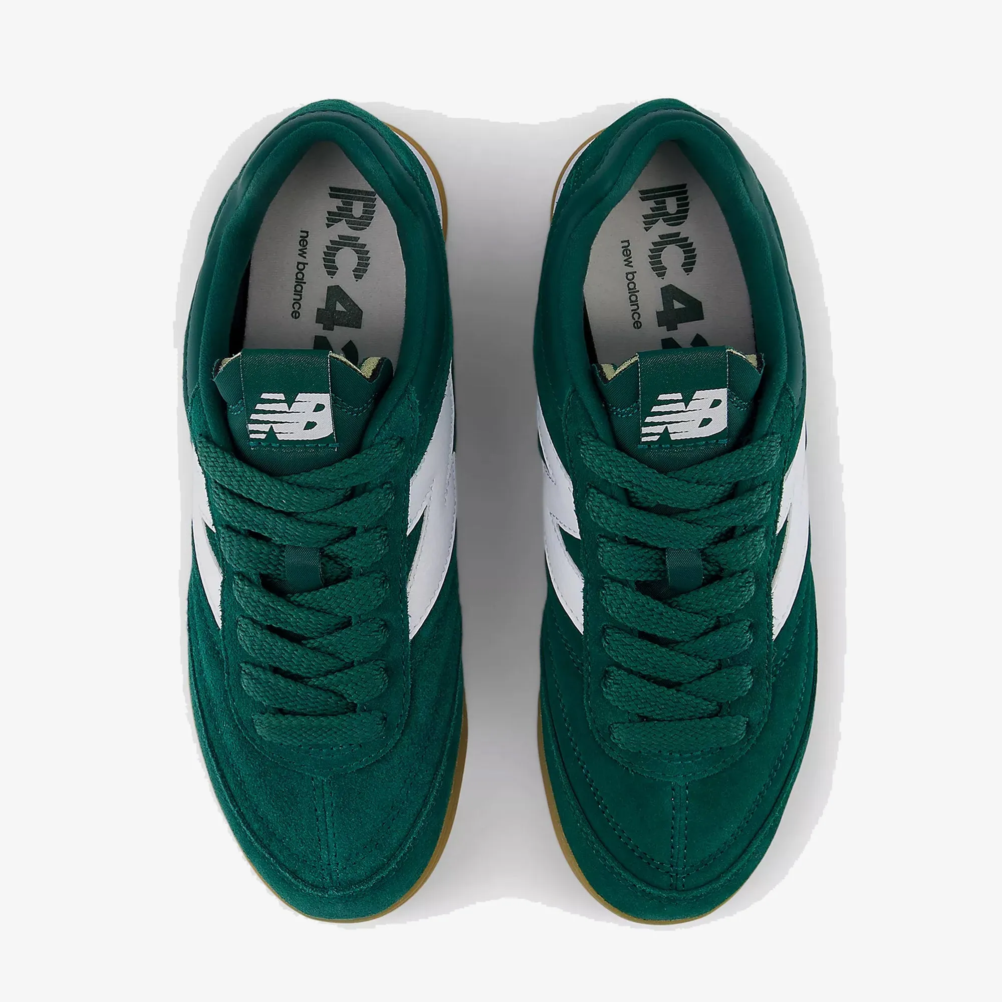 New Balance | RC42 { MARSH GREEN/WHIITE running in autumn shoes Agility Flow