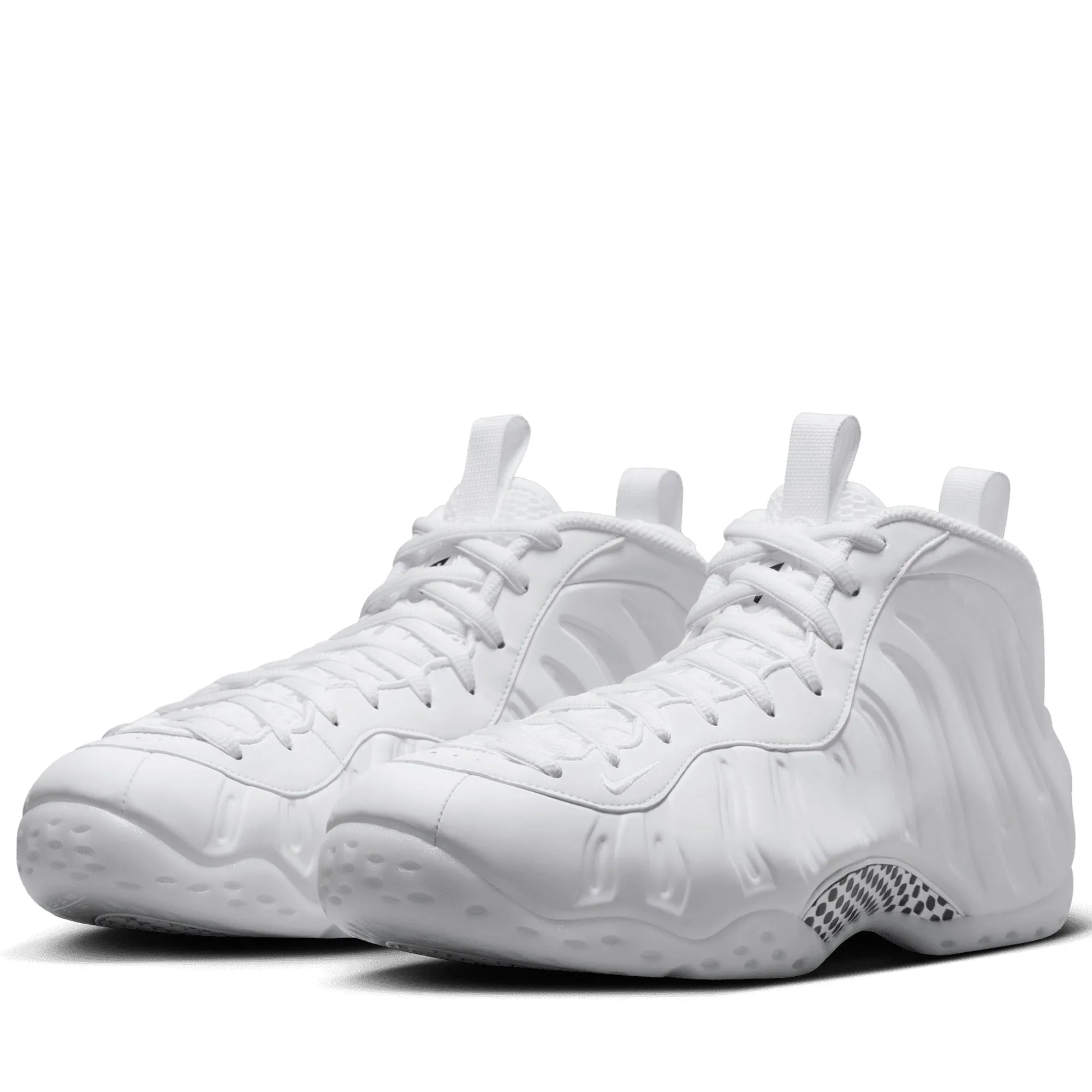 On-the-Go Wear Outdoor Performance Nike Air Foamposite One - White