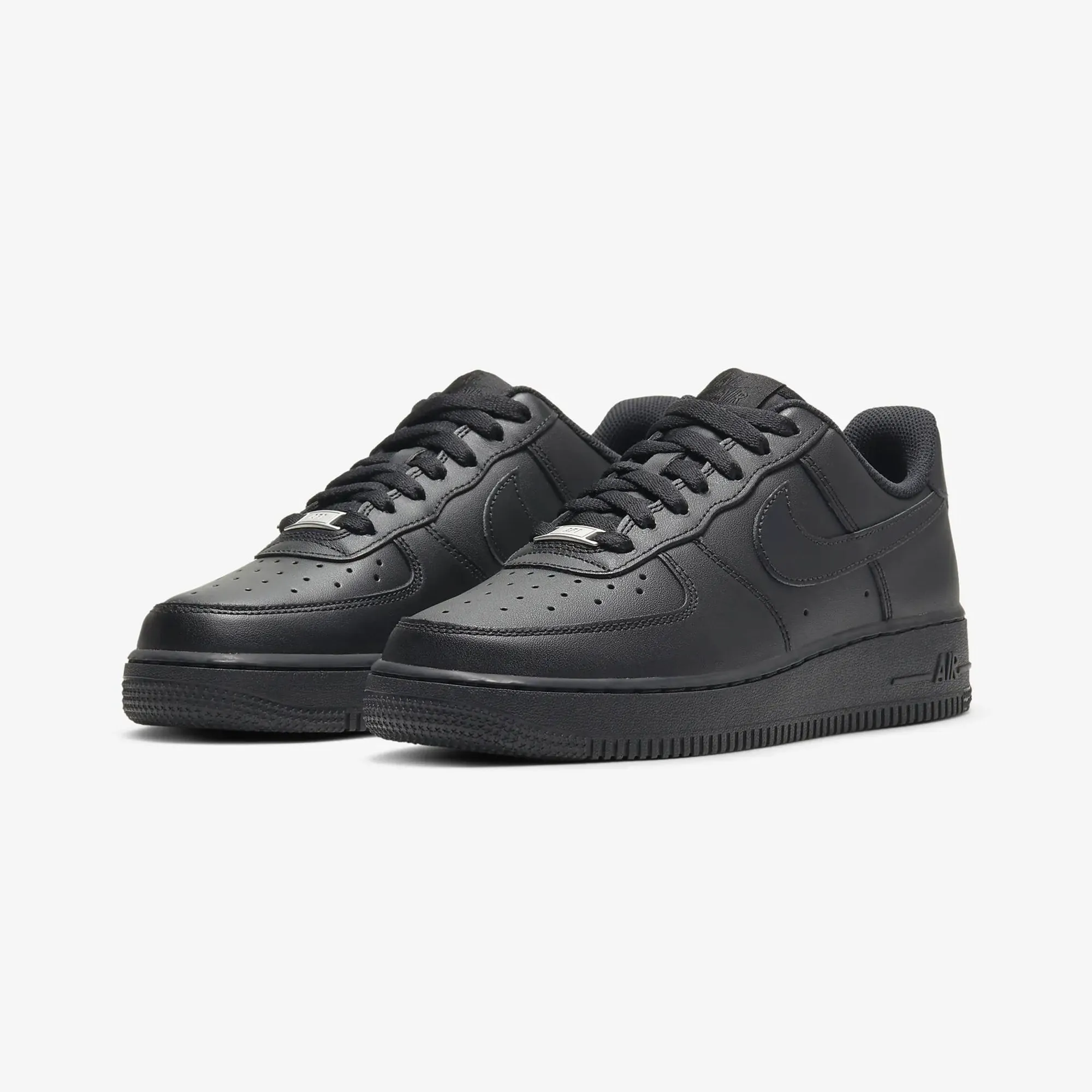 NIKE | AIR FORCE 1 '07 { BLACK/BLACK/BLACK Step Focus Smooth Lines