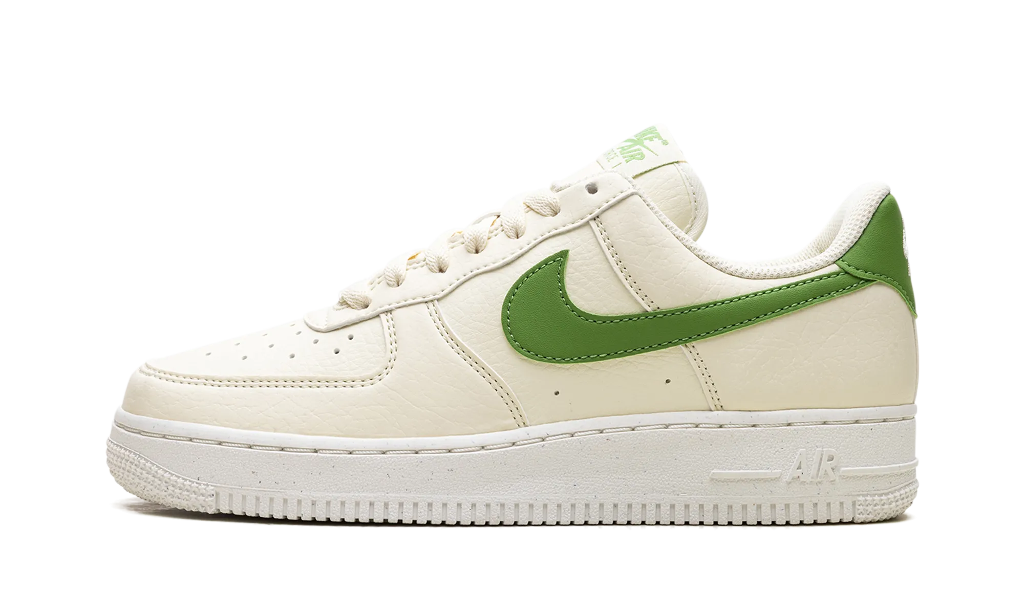 Skater Speed Secure fit NIKE AIR FORCE 1 '07 LO WMNS "COCONUT MILK"