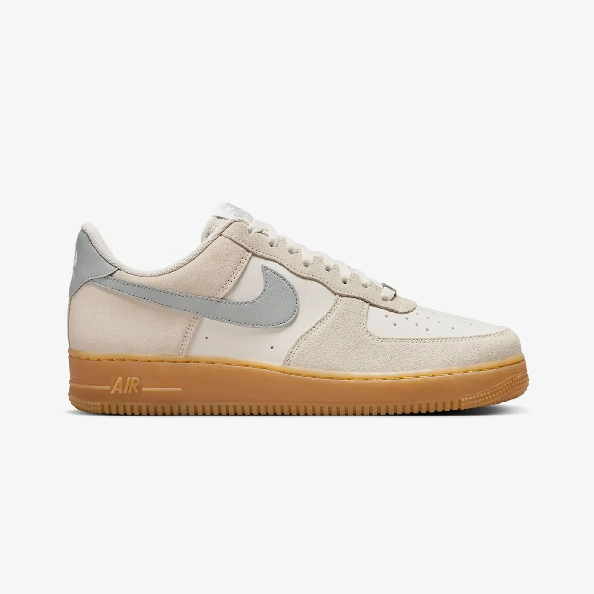 NIKE | AIR FORCE 1 '07 LV8 { PHANTOM/LT SMOKE GREY-GUM YELLOW Fitness Runner