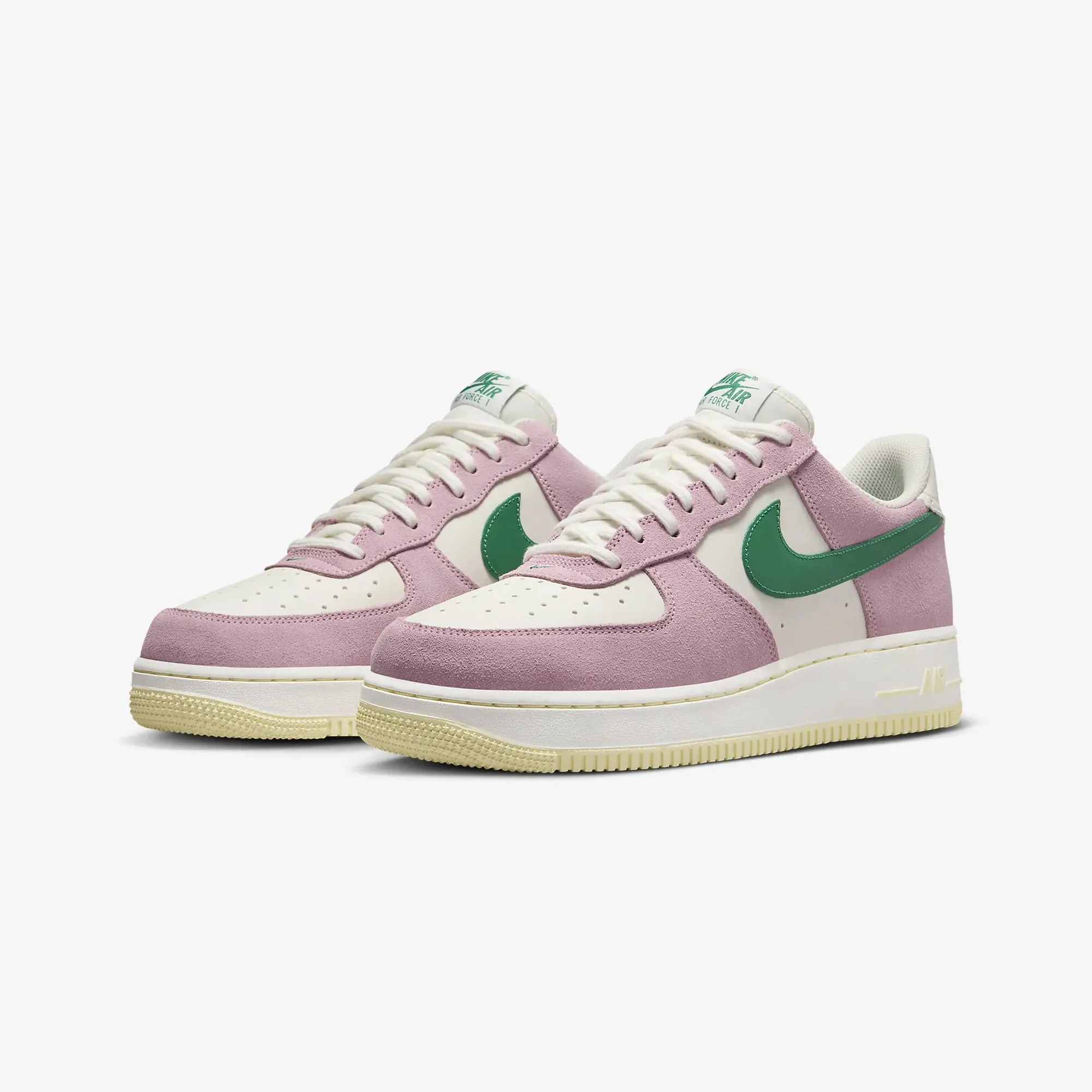 Dynamic piece Tread Easy Nike | AIR FORCE 1 '07 LV8 { SAIL/MALACHITE-MED SOFT PINK-ALABASTER