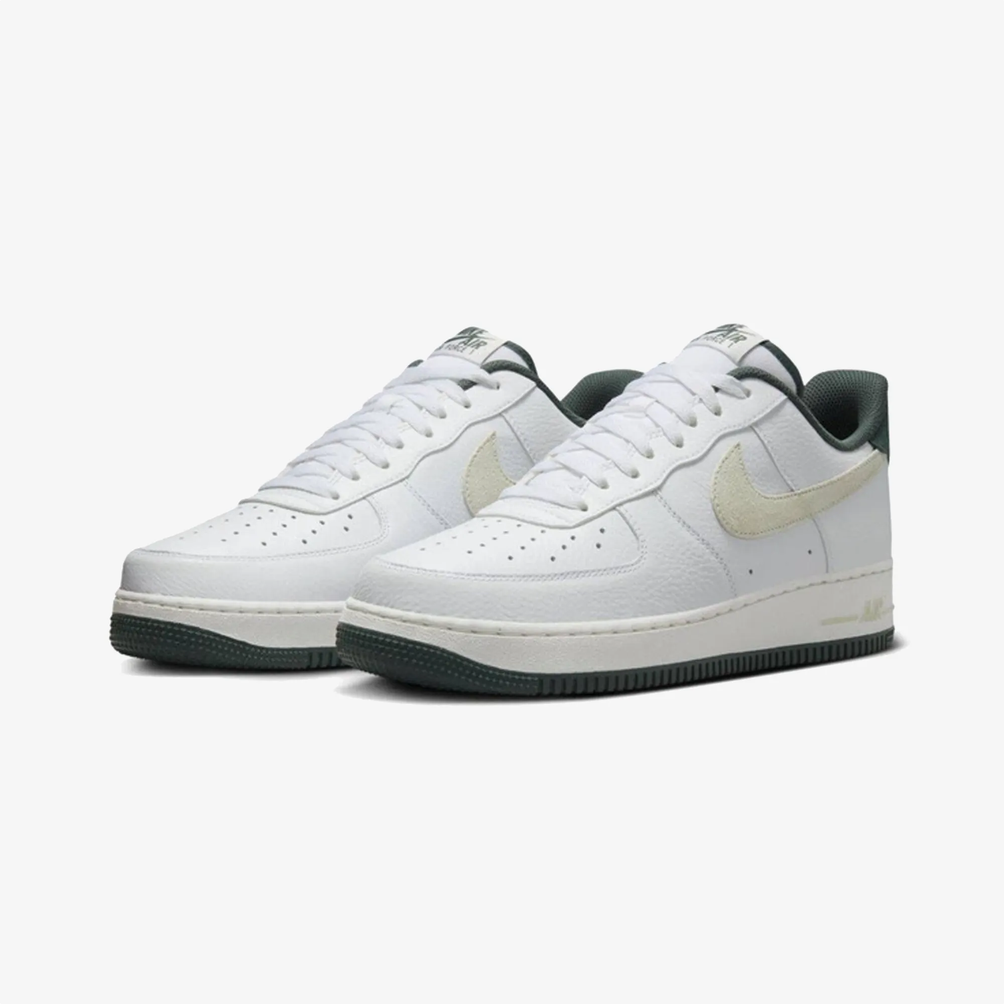 Light frame Moisture Wicking Inner Layer NIKE | AIR FORCE 1 '07 LV8 { WHITE/CREAM/GREEN