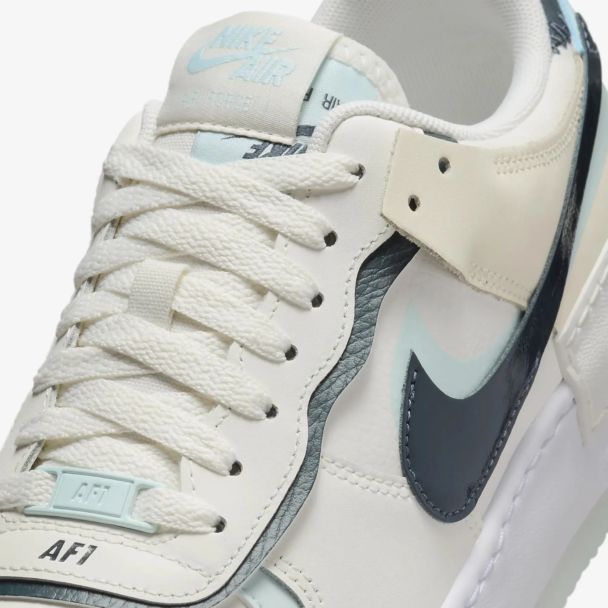 NIKE | AIR FORCE 1 SHADOW { SAIL/ARMORY NAVY-GLACIER BLUE Durable outsole Heat Relief
