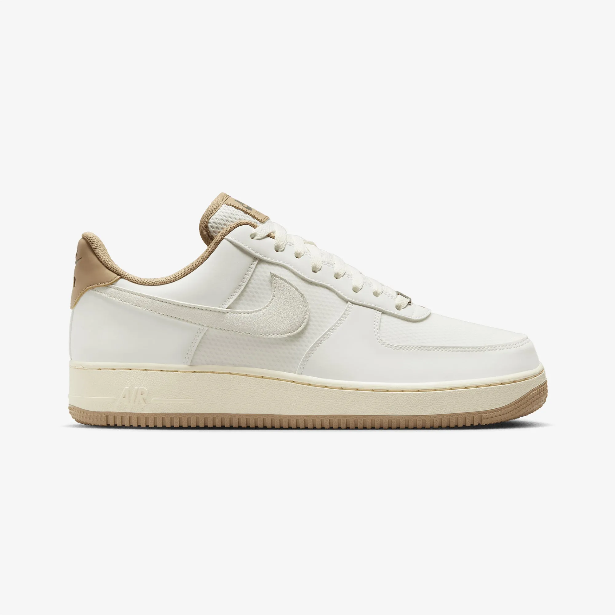 Stable Structure NIKE | AIR FORCE 1'07 LV8 { SUMMIT WHITE/SUMMIT WHITE-KHAKI