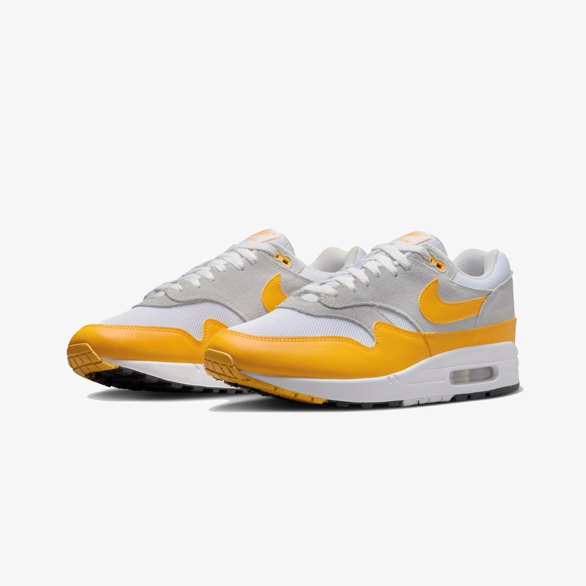 Reliable Grip Cross Training Sneakers NIKE | AIR MAX 1 ESSENTIAL { WHITE/UNIVERSITY GOLD-PURE PLATINUM