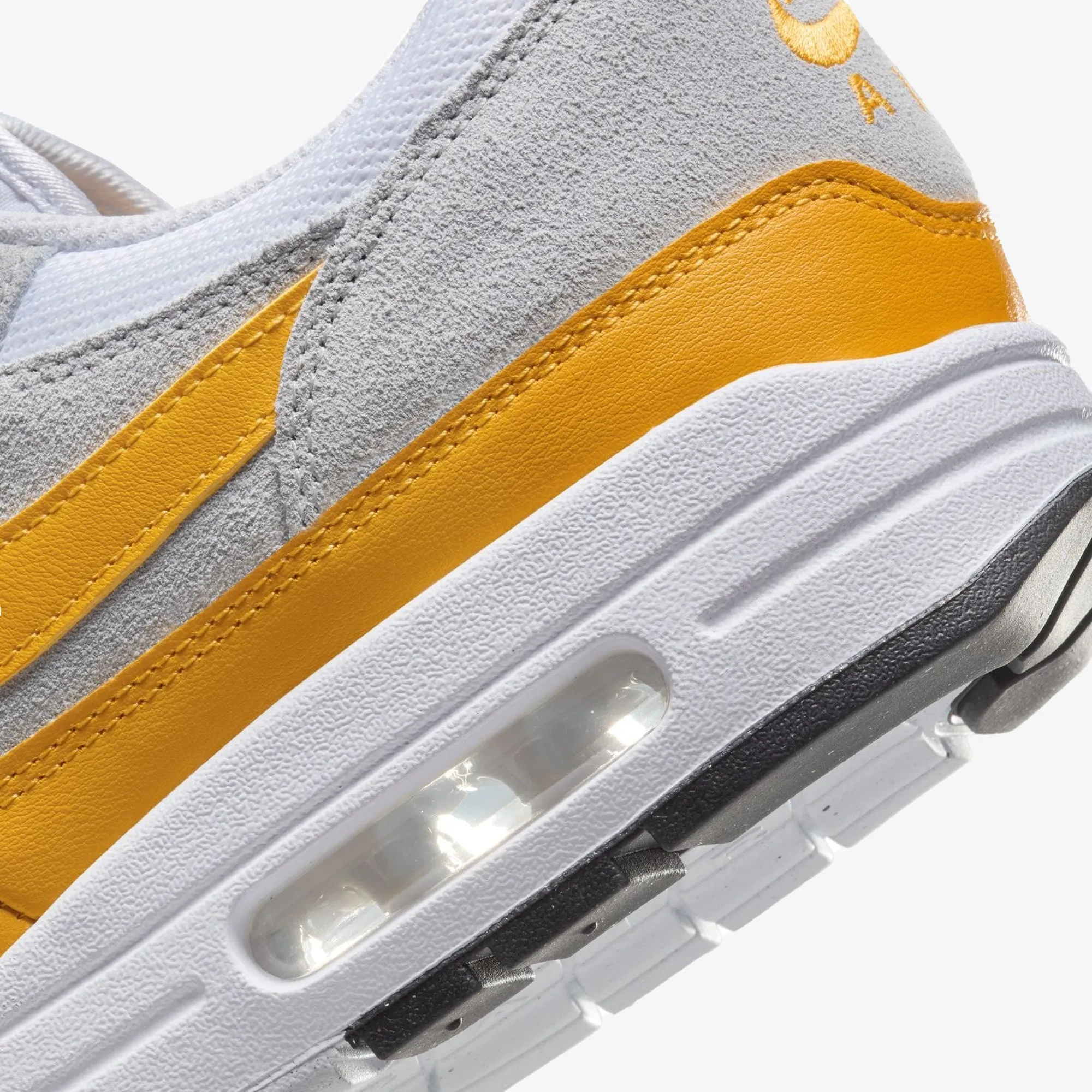 Dynamic Walk NIKE | AIR MAX 1 ESSENTIAL { WHITE/UNIVERSITY GOLD-PURE PLATINUM