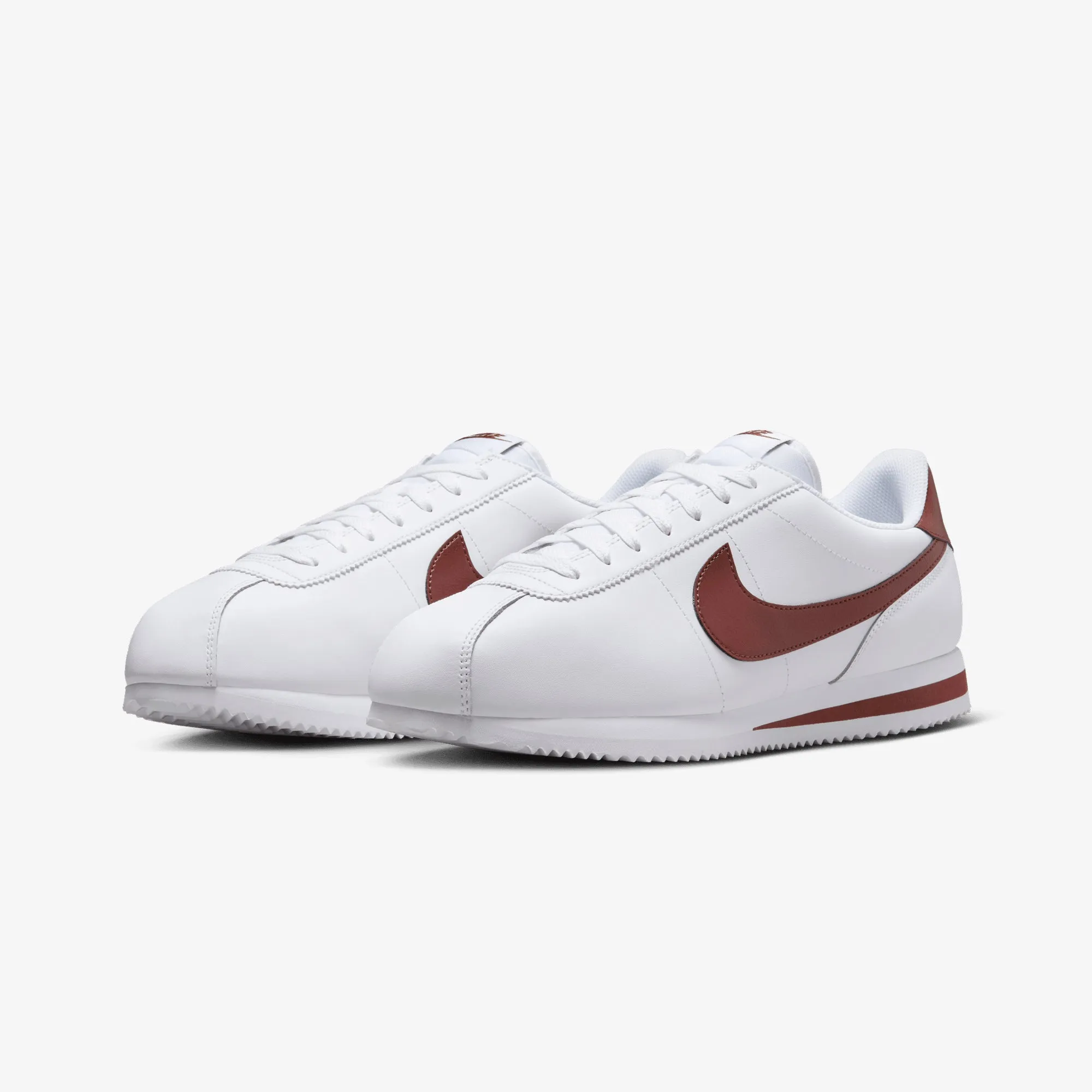 Rubber Traction Pods Comfortable Workout NIKE | CORTEZ { WHITE/DARK PONY