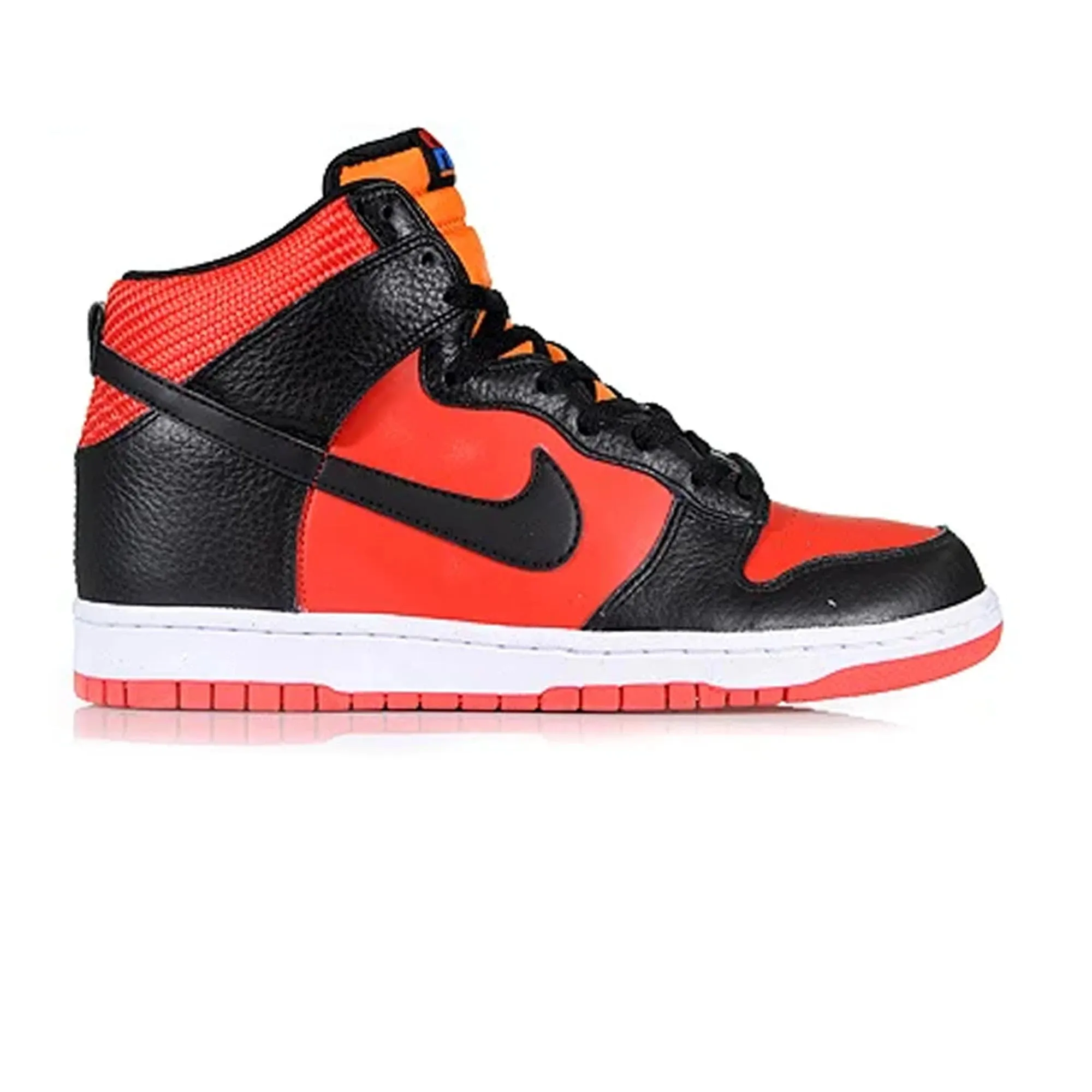 Nike Dunk High 'Barcelona' Subtle design