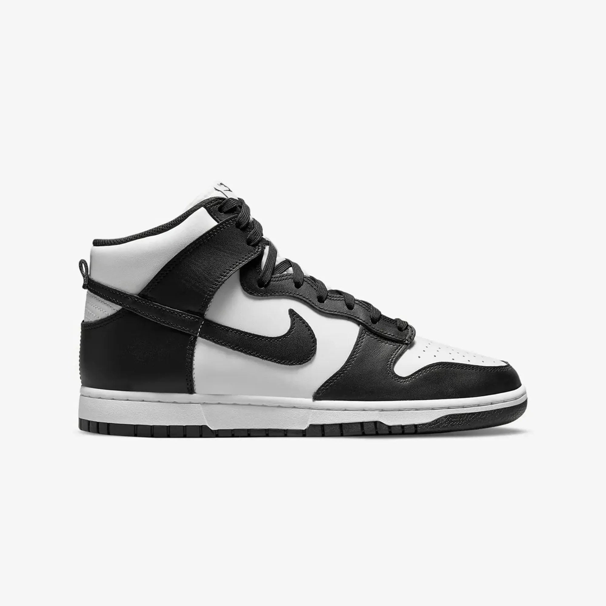 Nike | DUNK HIGH RETRO { BLACK / WHITE Reliable flair