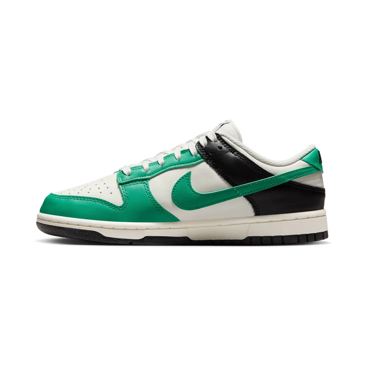 Long Walk Nike Dunk Low 'Celtics' Women's Shoes