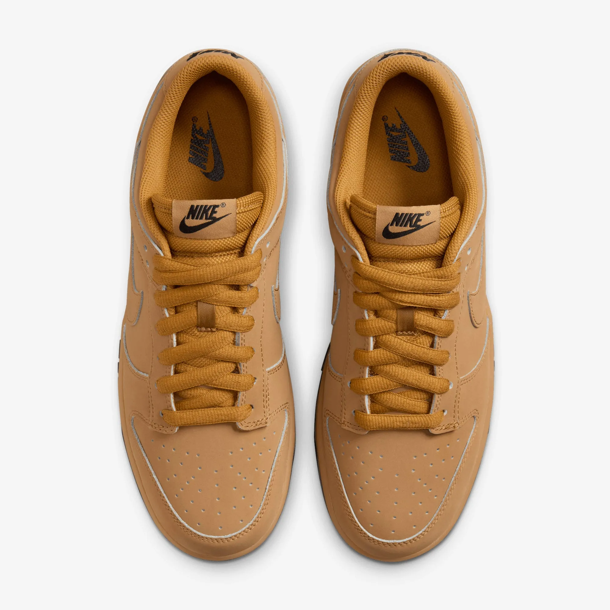 NIKE | DUNK LOW RETRO SE { WHEAT/WHEAT-GUM YELLOW-BLACK Ultimate Ease