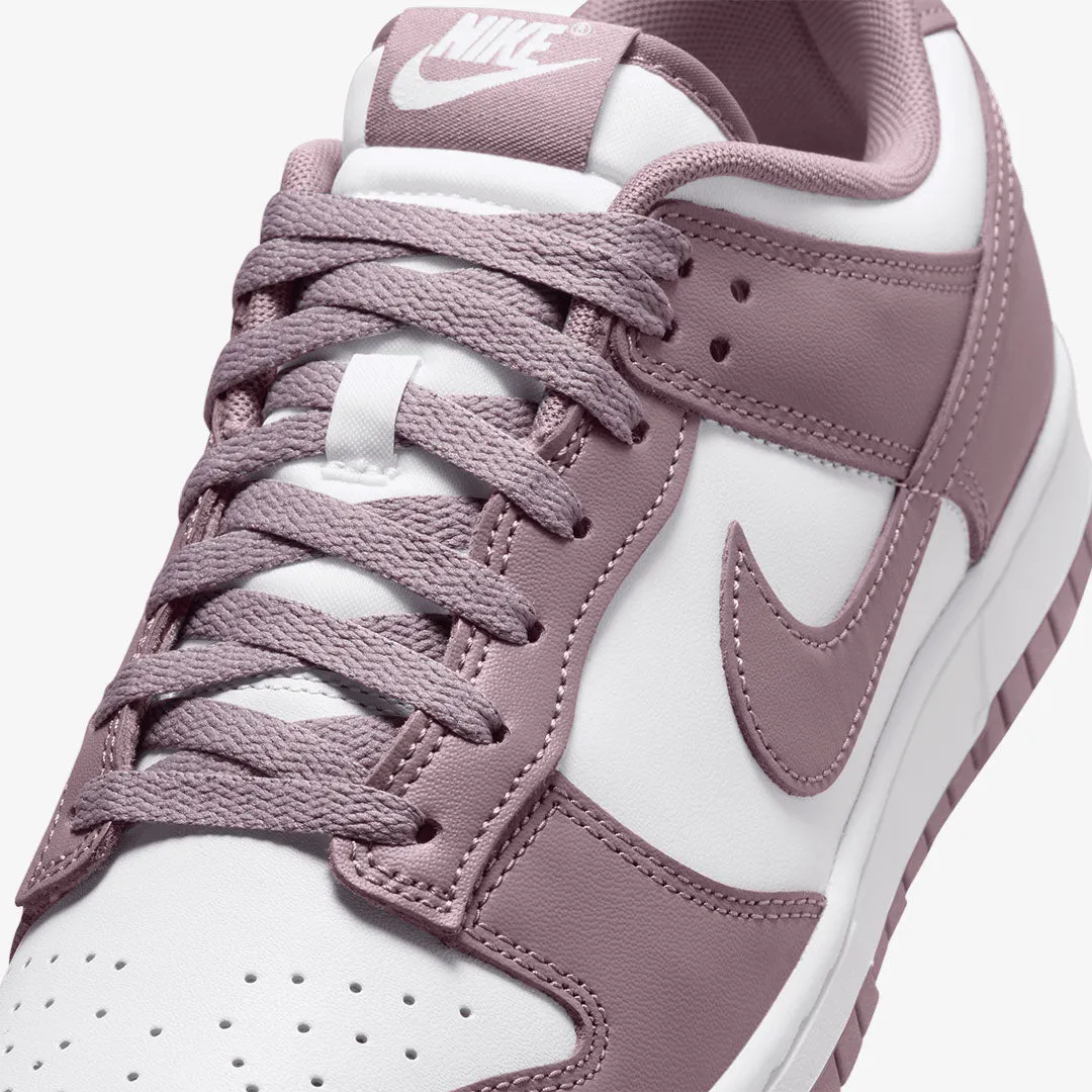 Stylish Sole Flexible Cushioning NIKE | DUNK LOW RETRO { WHITE/WHITE/TAUPE GREY