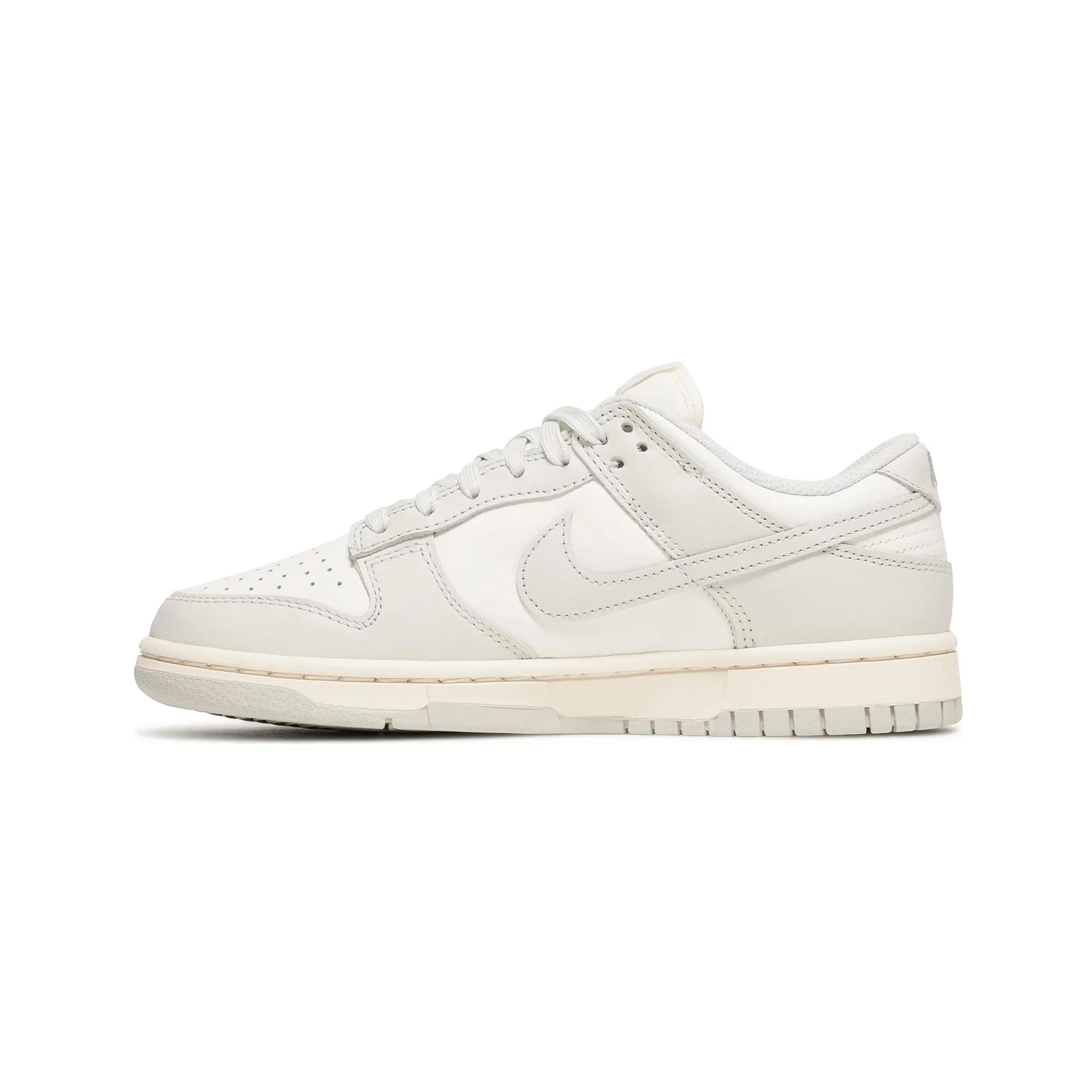 Breathable Edge Elasticated Nike Dunk Low 'Sail Light Bone' Women's (2021)