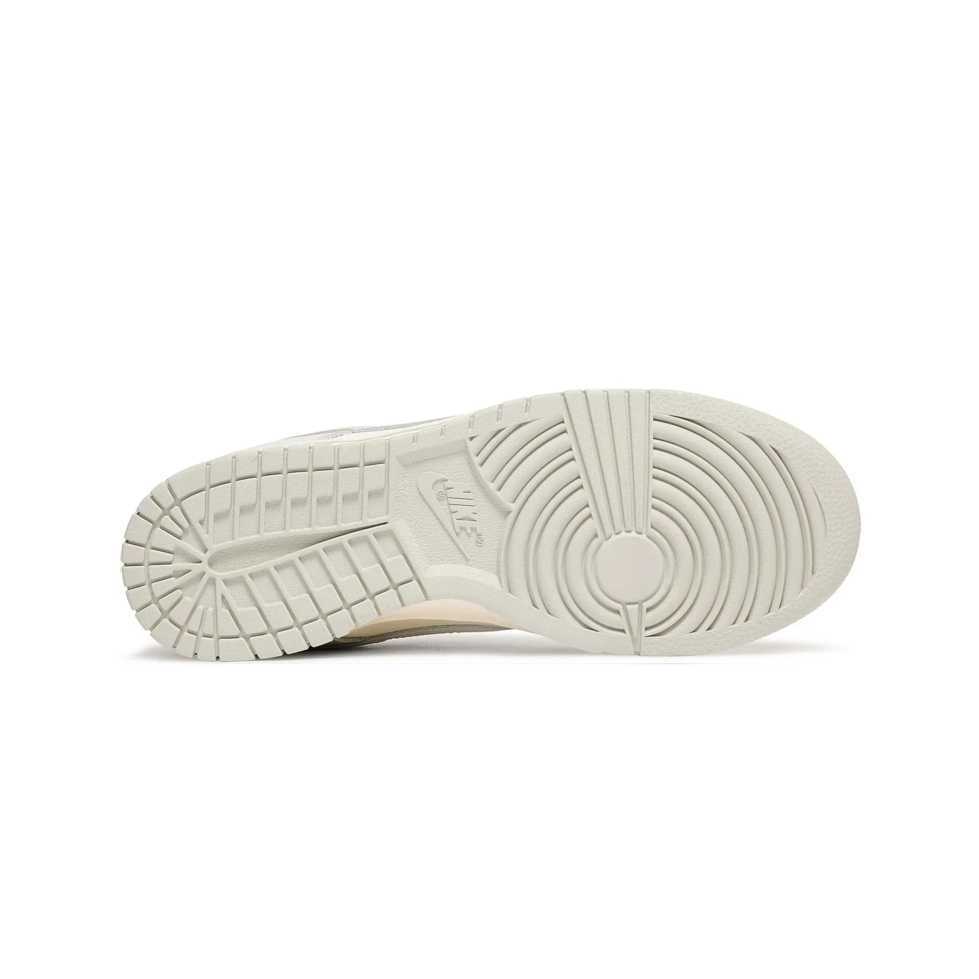 Nike Dunk Low 'Sail Light Bone' Women's (2021) Commuter Style Muscle Friendly