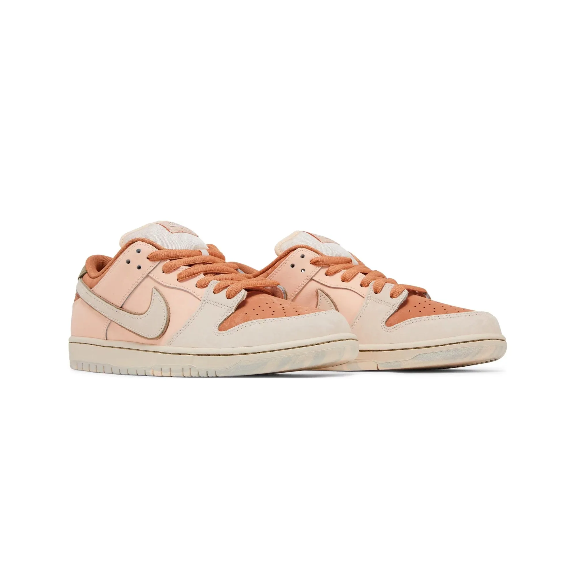 ergonomic Cushioned Pace Nike Dunk Low SB 'Trocad??ro Gardens' (2024)