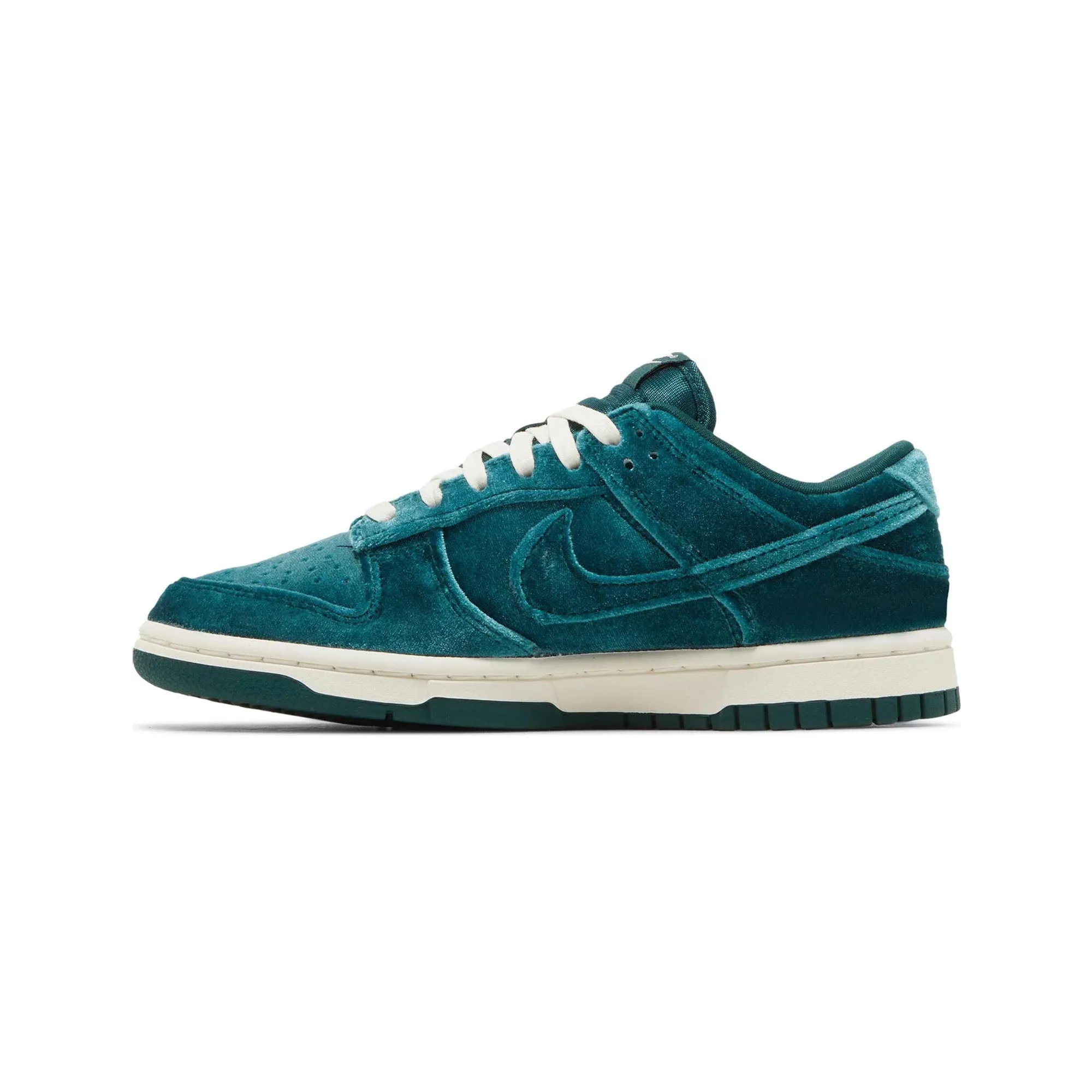 Steady Grip Nike Dunk Low 'Velvet Teal' Women's (2022)