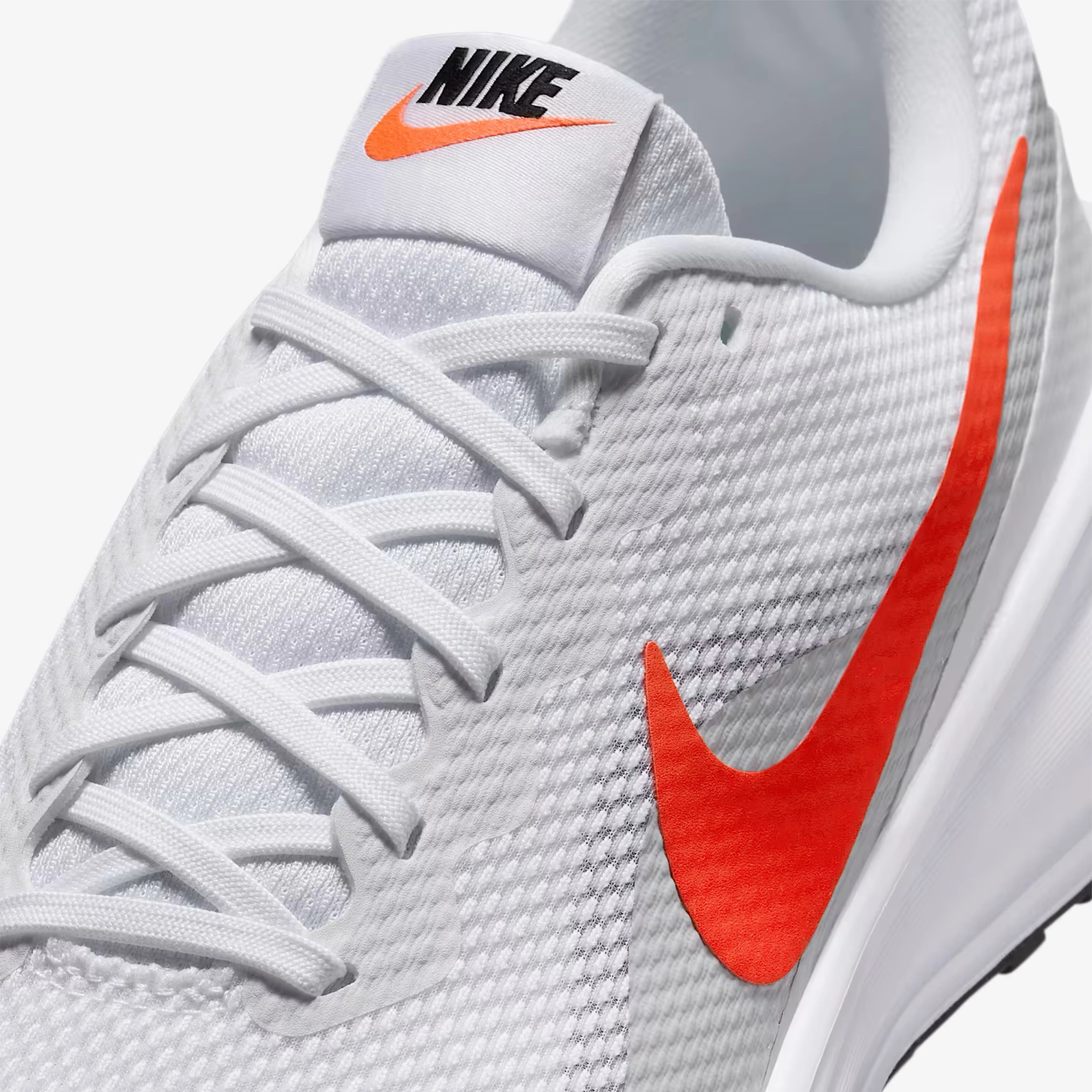 Zero Drop Profile Arch Support Construction Nike | REVOLUTION 8 { WHITE/BRIGHT CRIMSON-PURE PLATINUM-BLACK