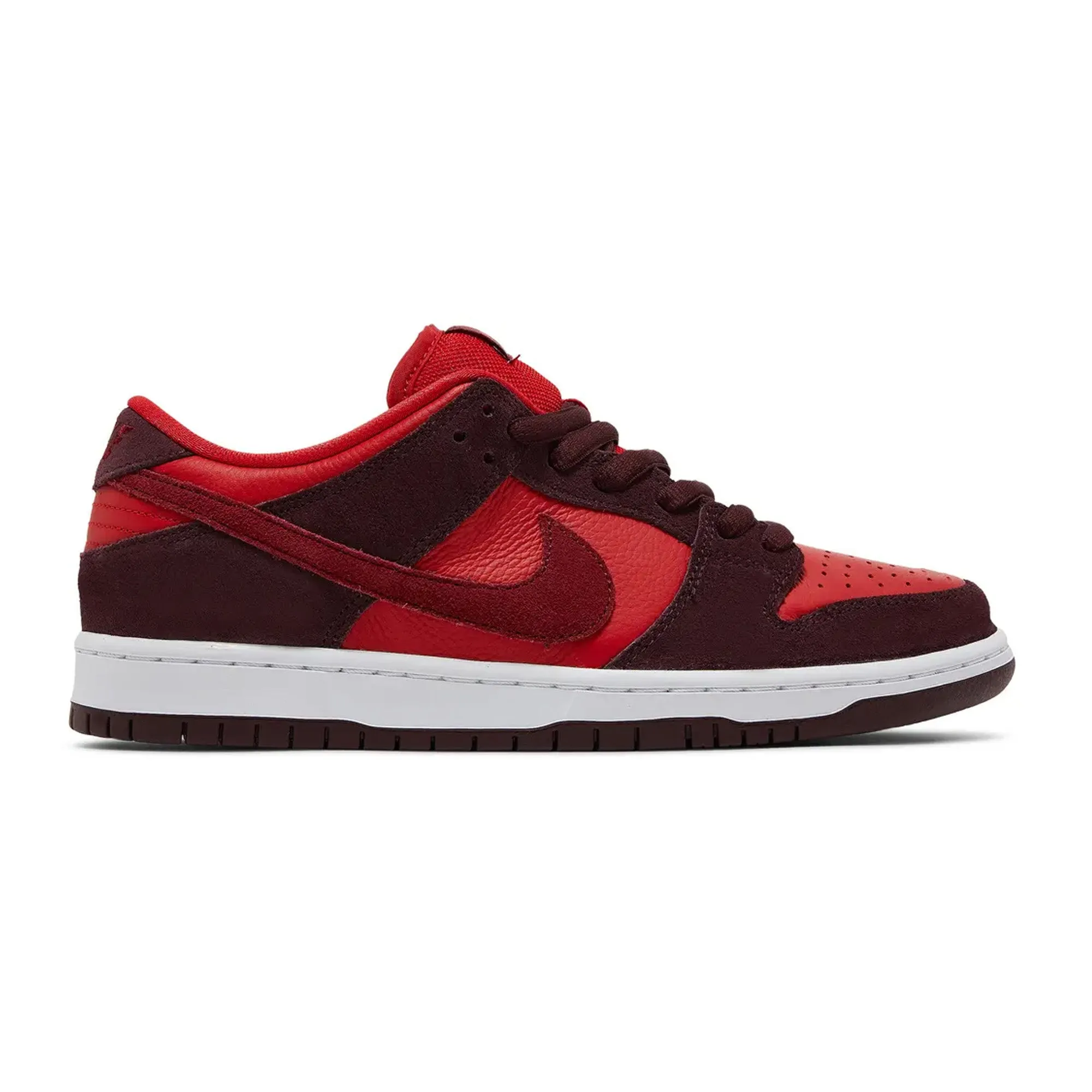 Easy Fit Vertical Flex Nike SB Dunk Low 'Cherry' (2022)