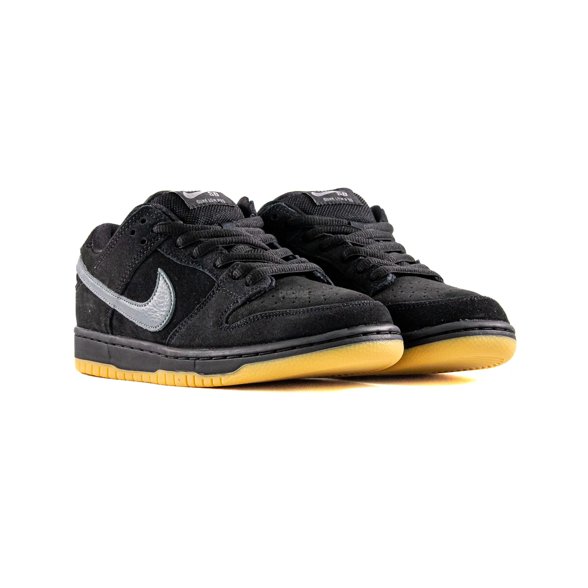 Nike SB Dunk Low 'Fog' (2021) Retro Style Modern Cushioning
