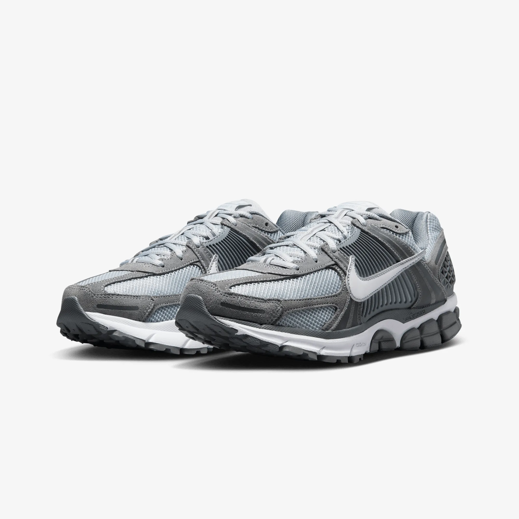 NIKE | ZOOM VOMERO 5 { COOL GREY/WHITE-WOLF GREY Arch Stabilization Flexible Choice
