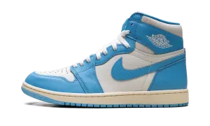 City Run Air Jordan 1 High OG "UNC Reimagined"