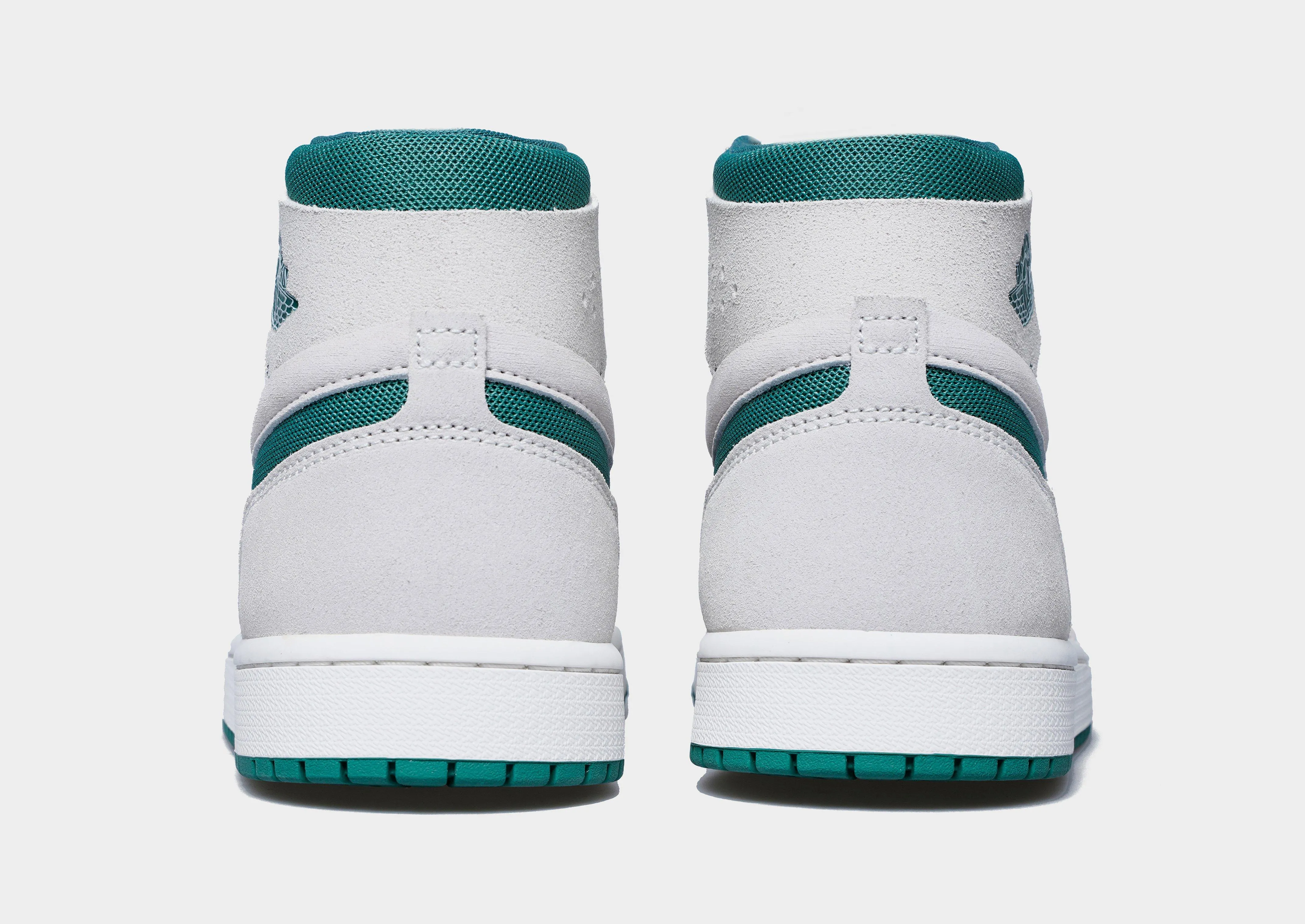 Air 1 Zoom CMFT 2 Interlocking Outsole Nodes Endurance Support Tech