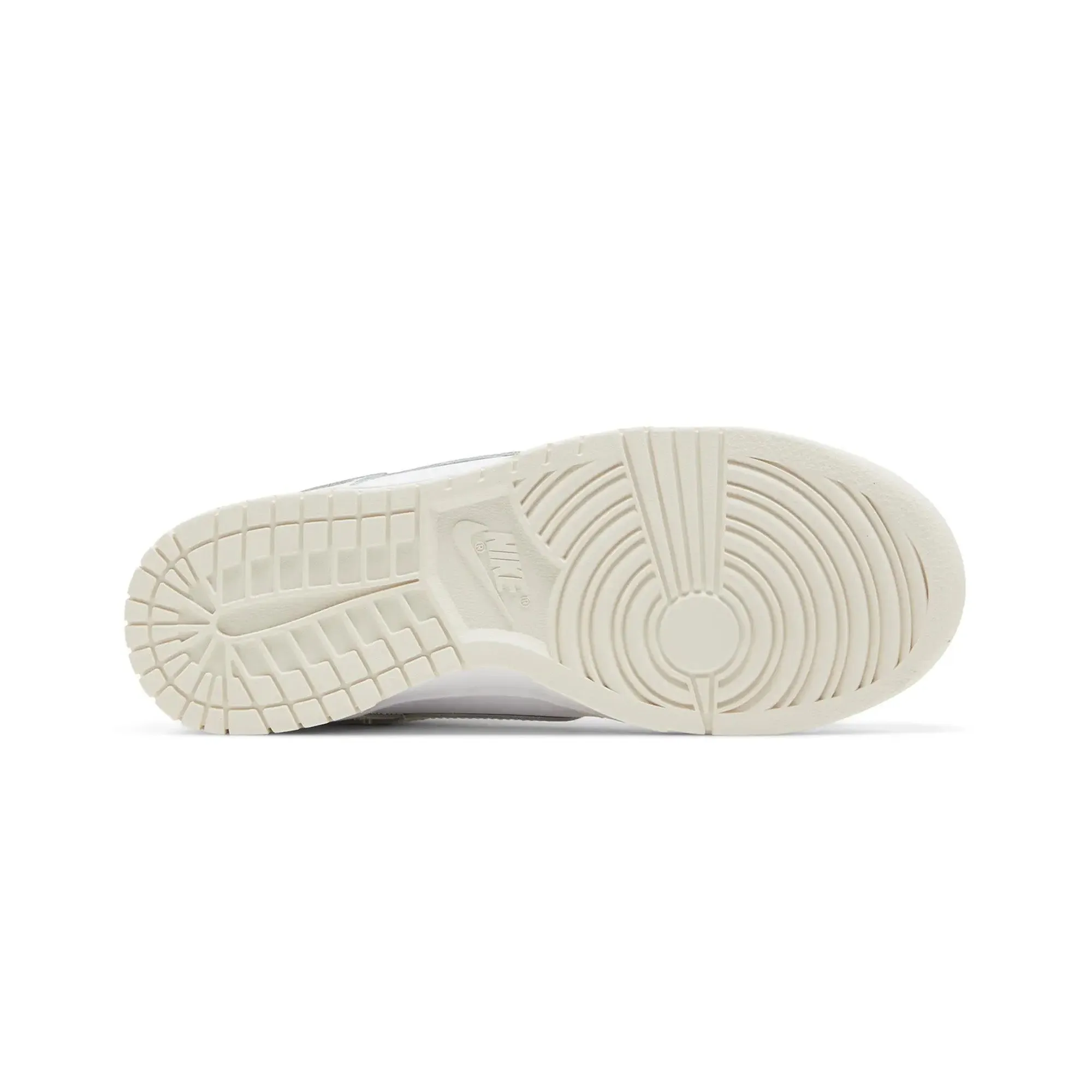 Soft Nike Dunk Low Retro 'Coconut Milk' W (2022)
