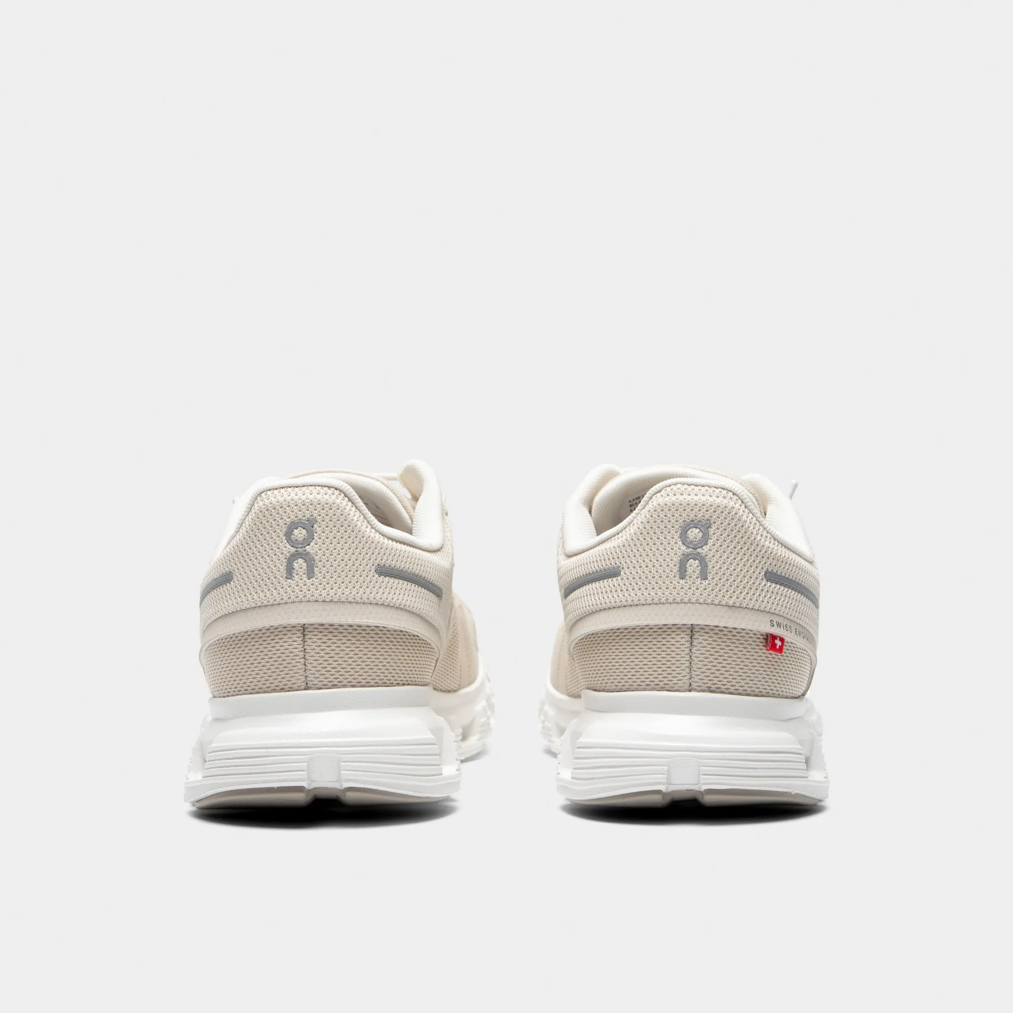 Comfort Stand On Women's Cloud 6 Pearl / White