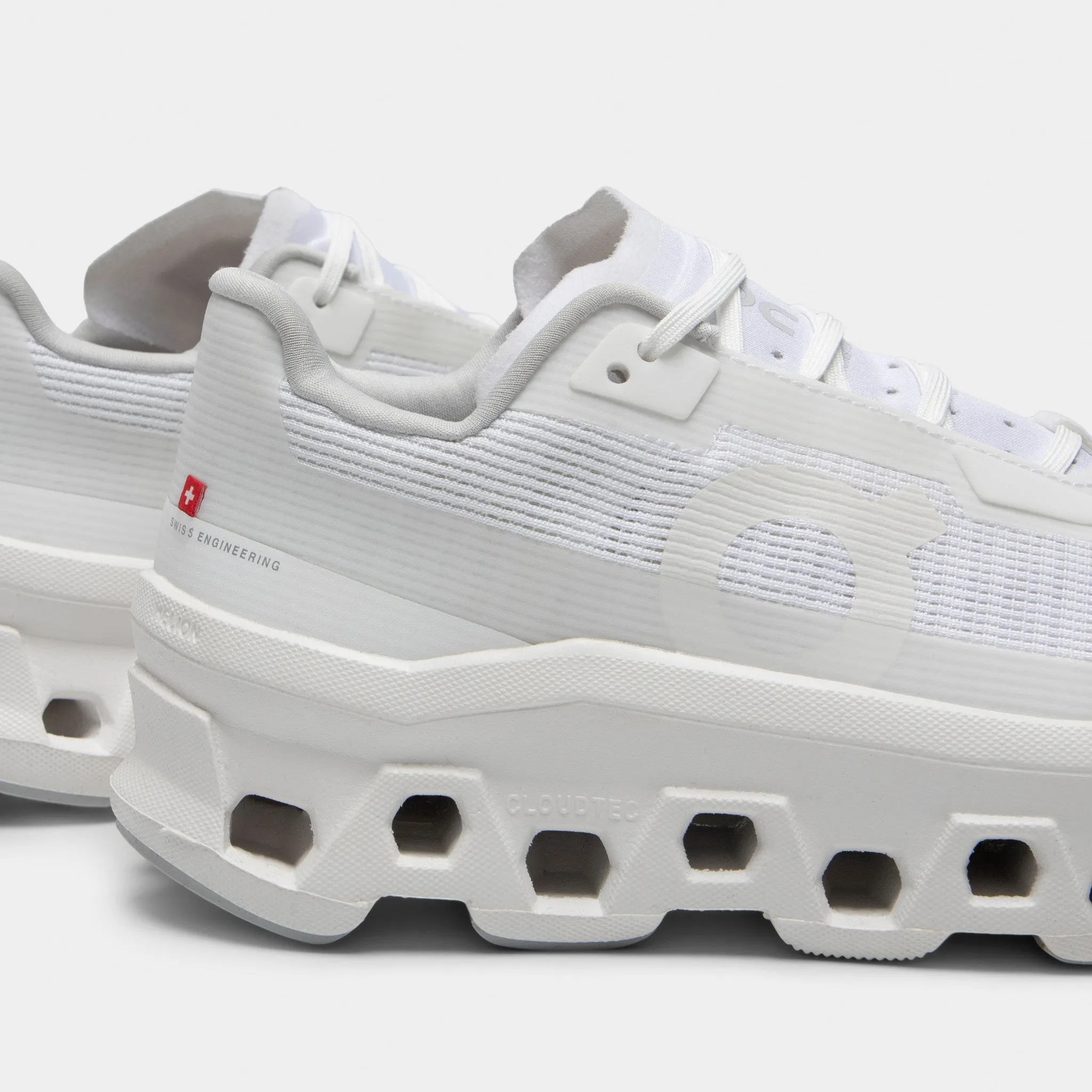 Celebrity Vibe Free Pace On Women's Cloudmonster Void 1 White / White