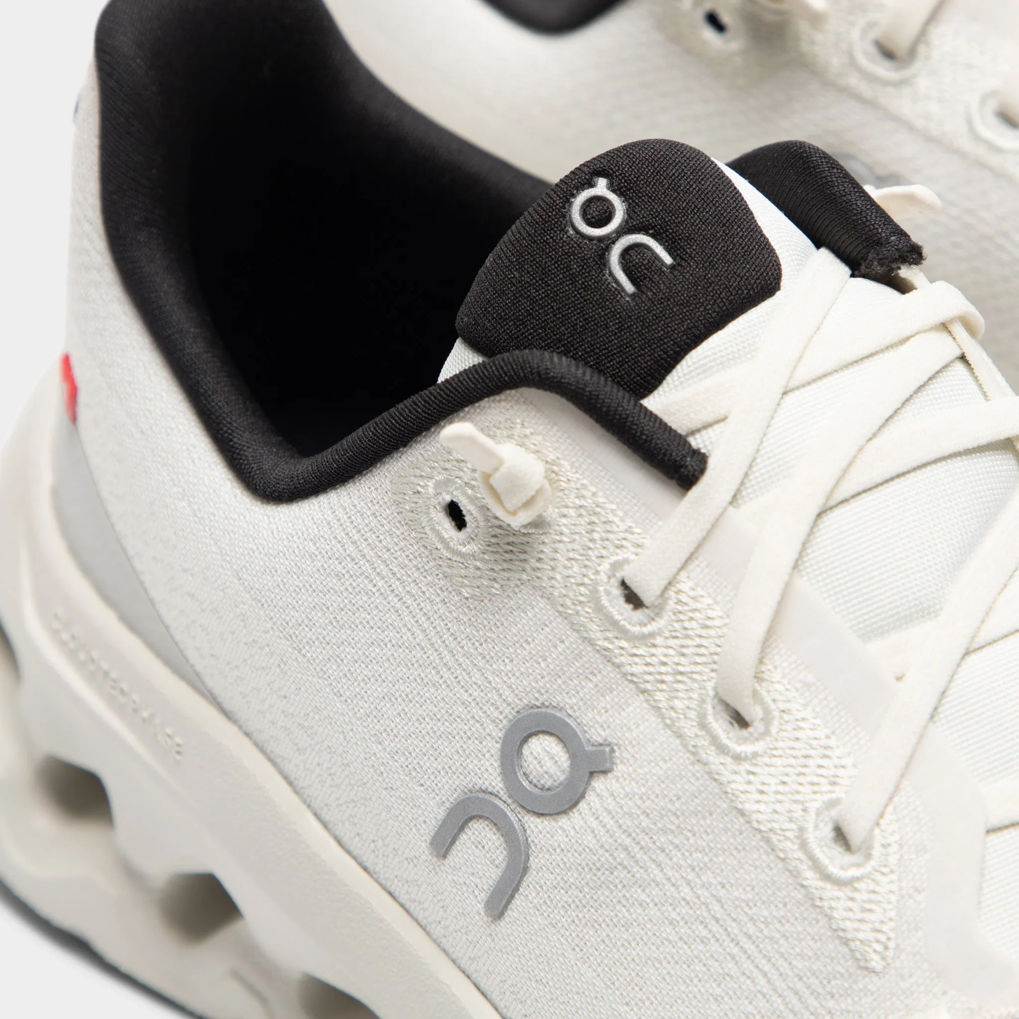 Club Edge On Women's Cloudtilt Pearl / Ice