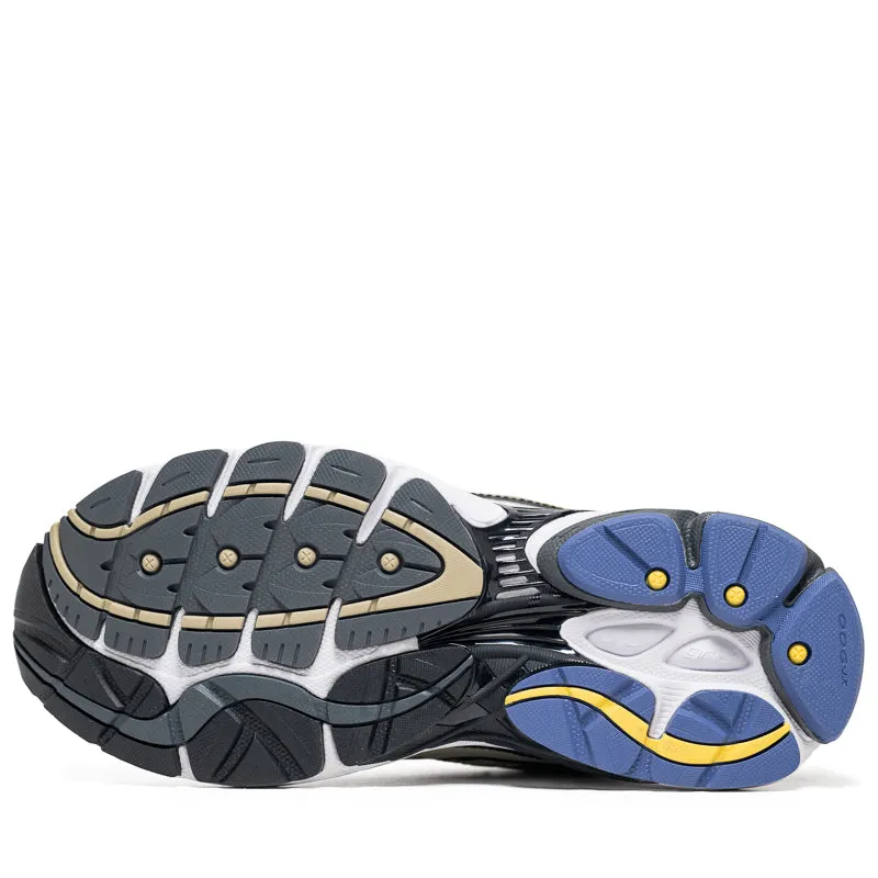 Recycled Rubber Base Saucony Progird Omni 9 - White/Gold