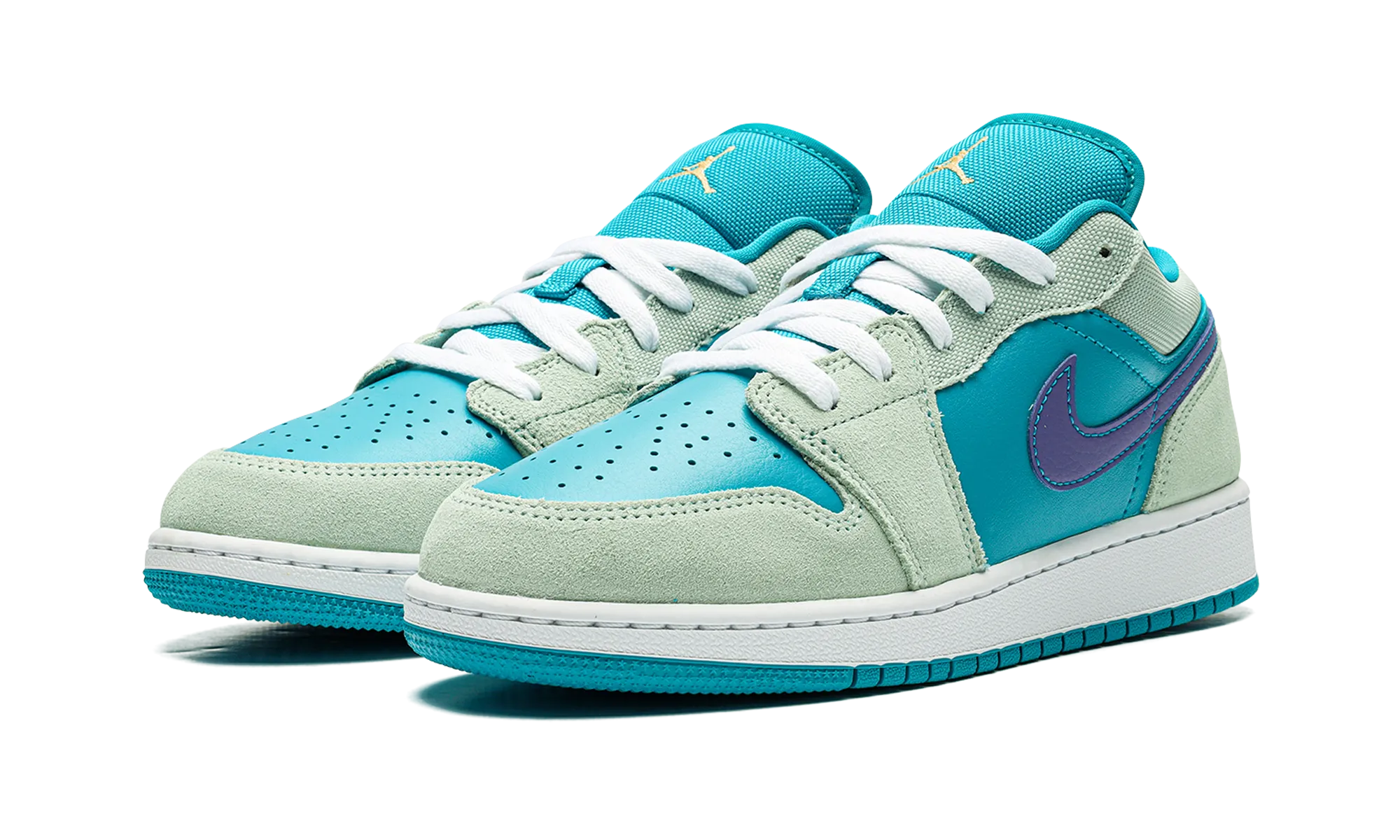 AIR JORDAN 1 LOW SE GS "AQUATONE CONCORD" Luxurious breathability