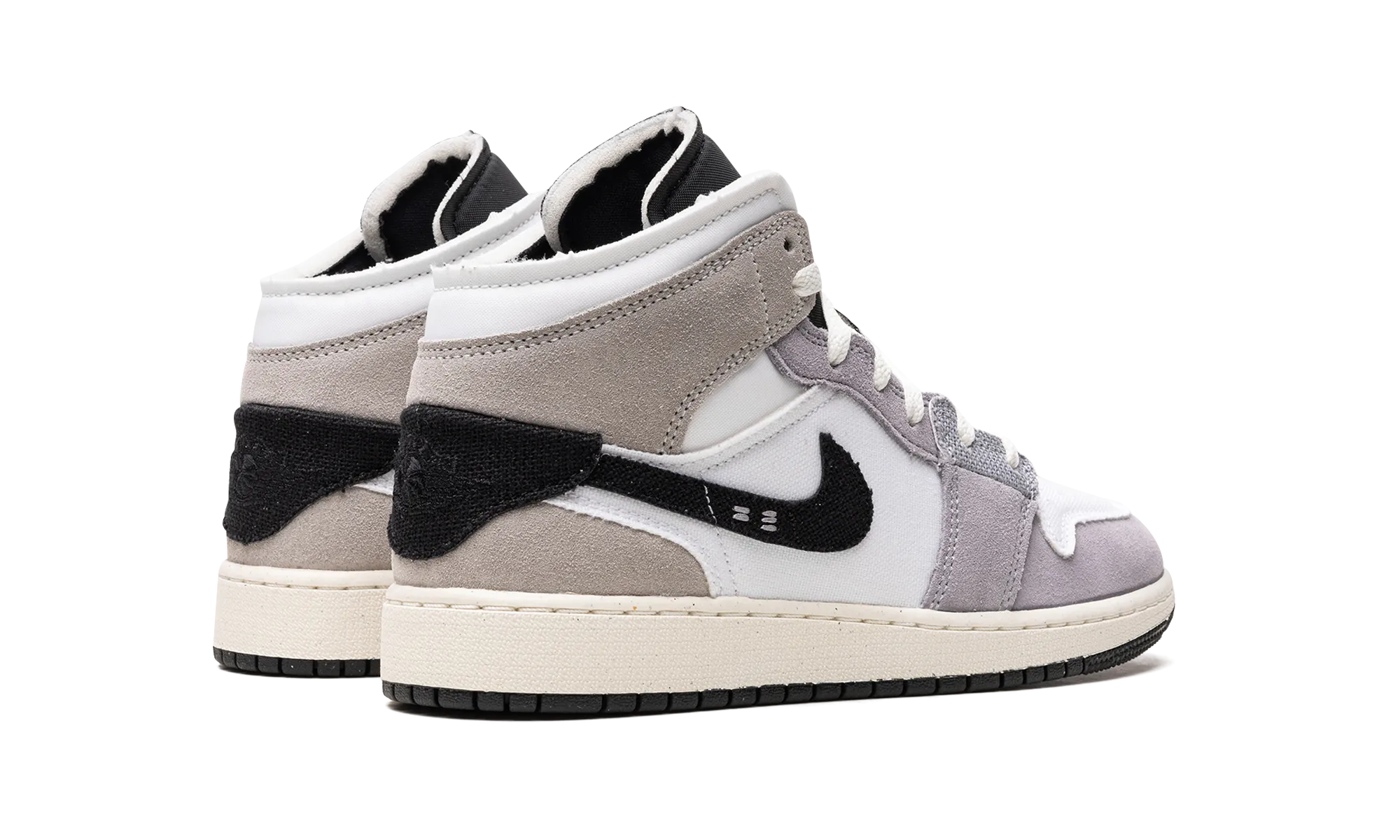 Clean Detail Flexible Midsole Design Air Jordan 1 Mid SE Craft GS "Cement Grey"