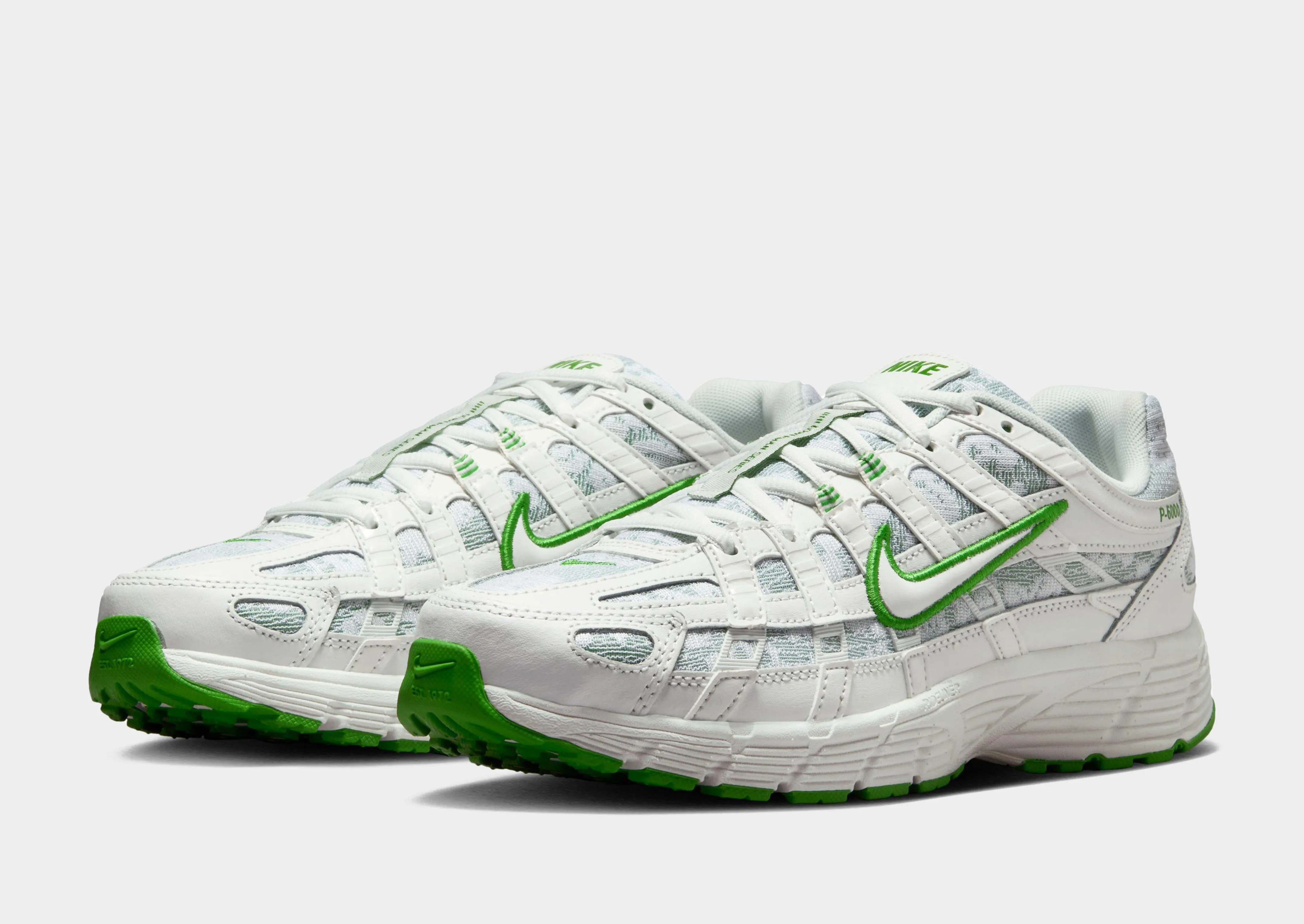 moisture - wicking advantage grass - field - runner P-6000 Women's