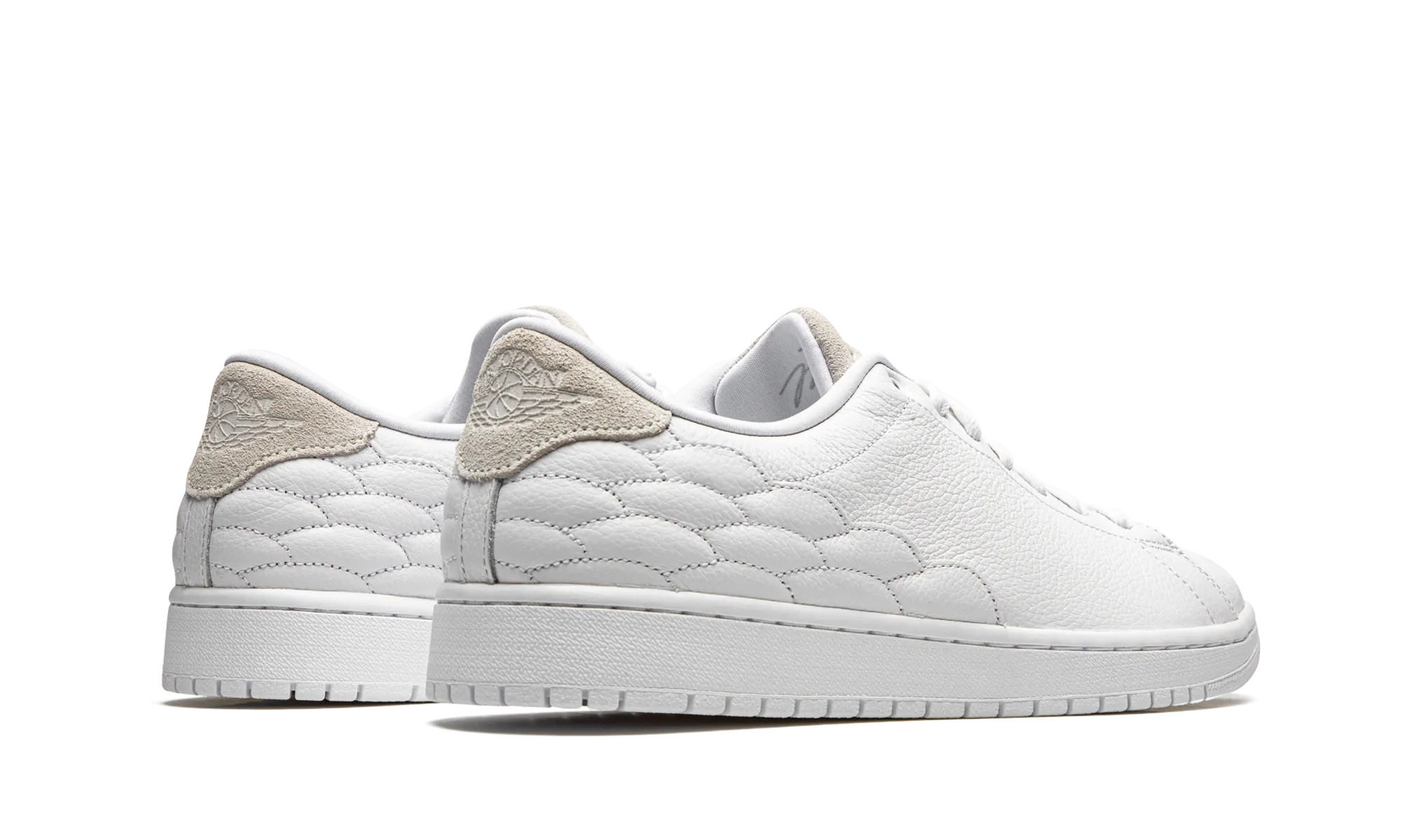 Lean Build Non Restrictive Collar Padding Air Jordan 1 Centre Court
