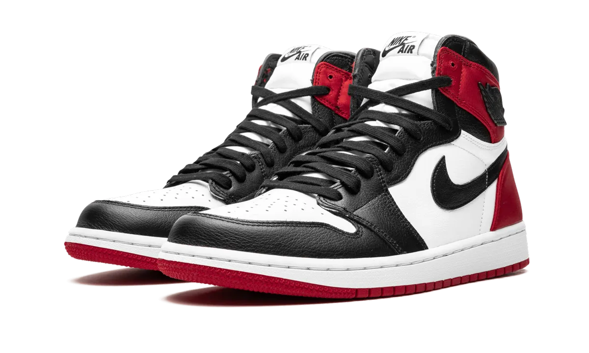 Adaptive cushion Durable Support AIR JORDAN 1 HIGH OG WMNS "Satin Black Toe"