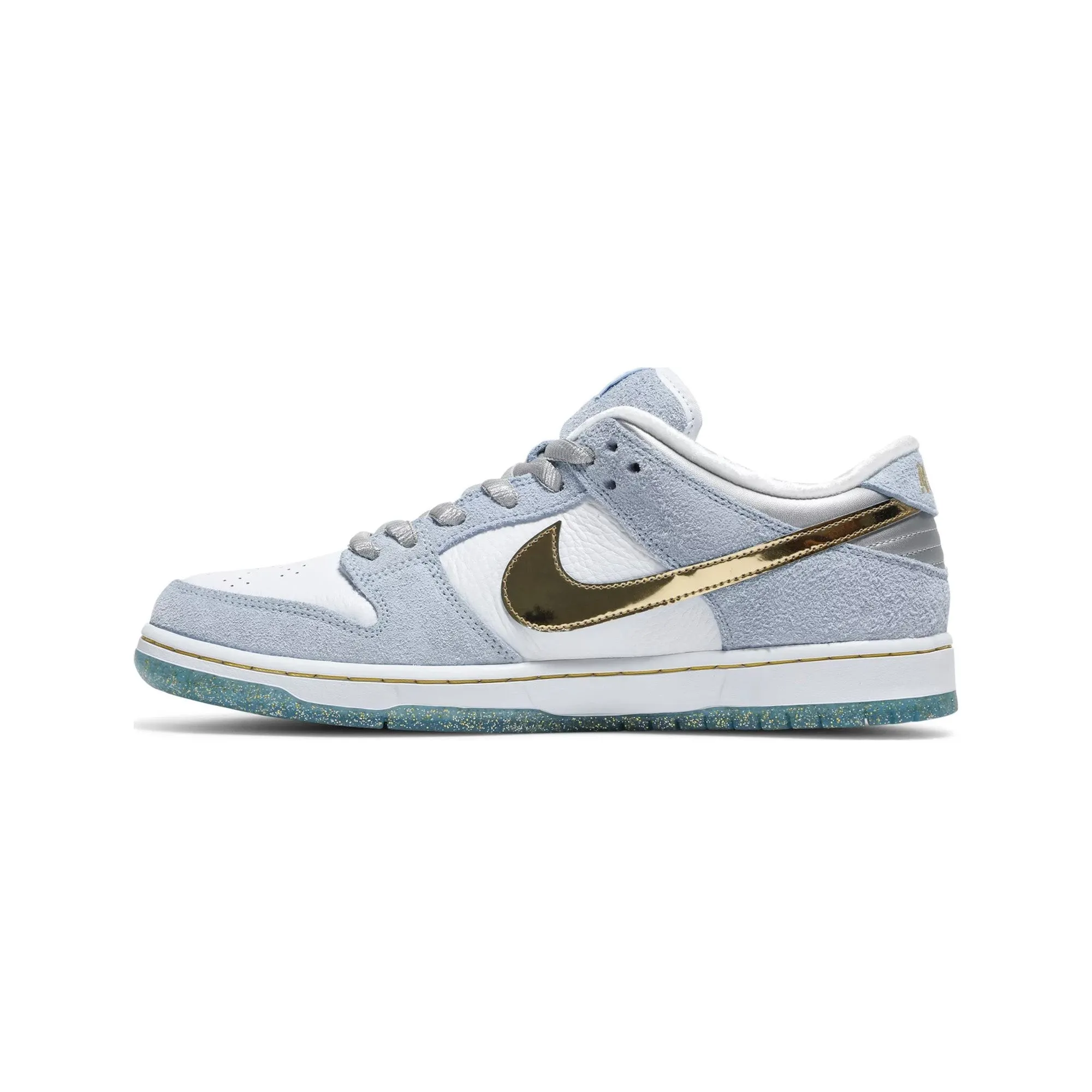 SB Dunk Low 'Sean Cliver' Breath Points Walk More
