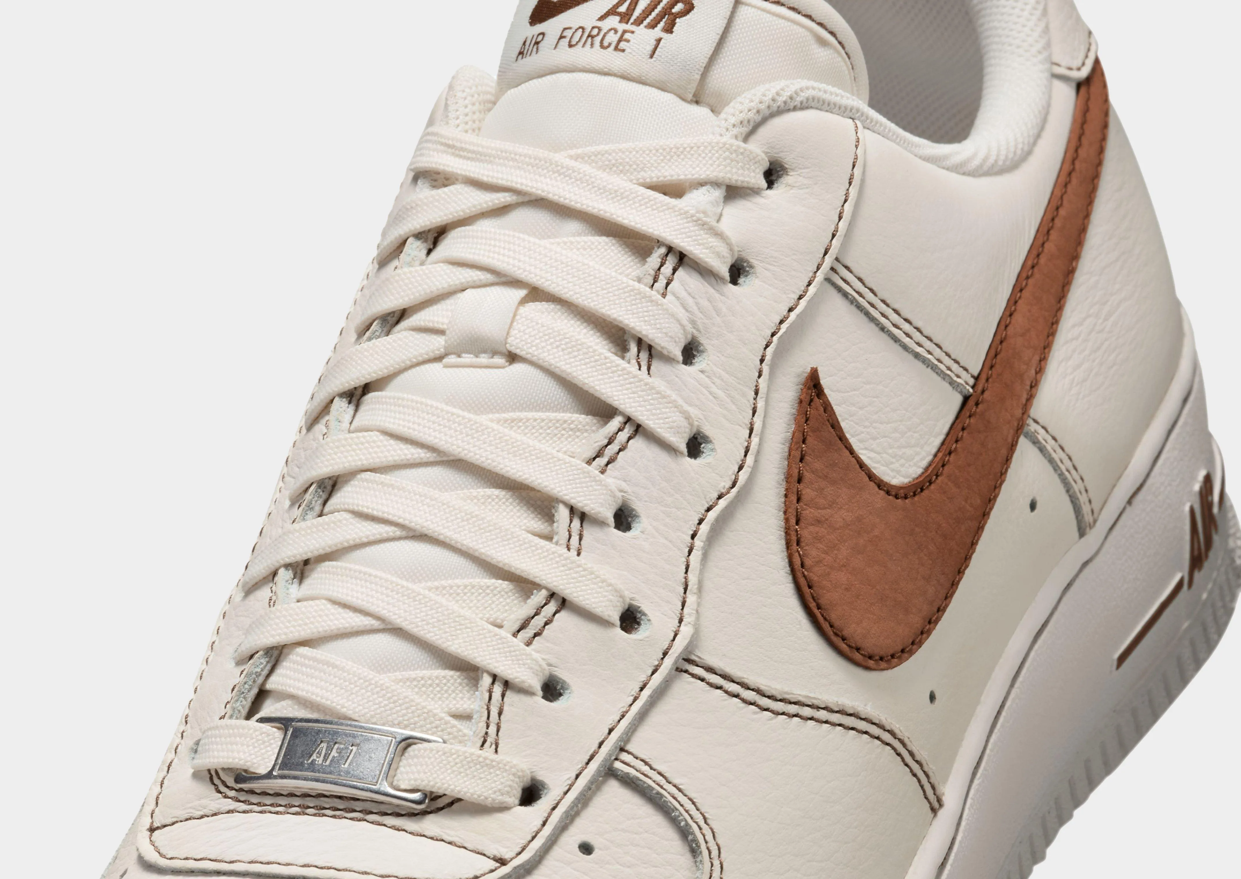 Sleek Build Air Force 1 '07 LV8