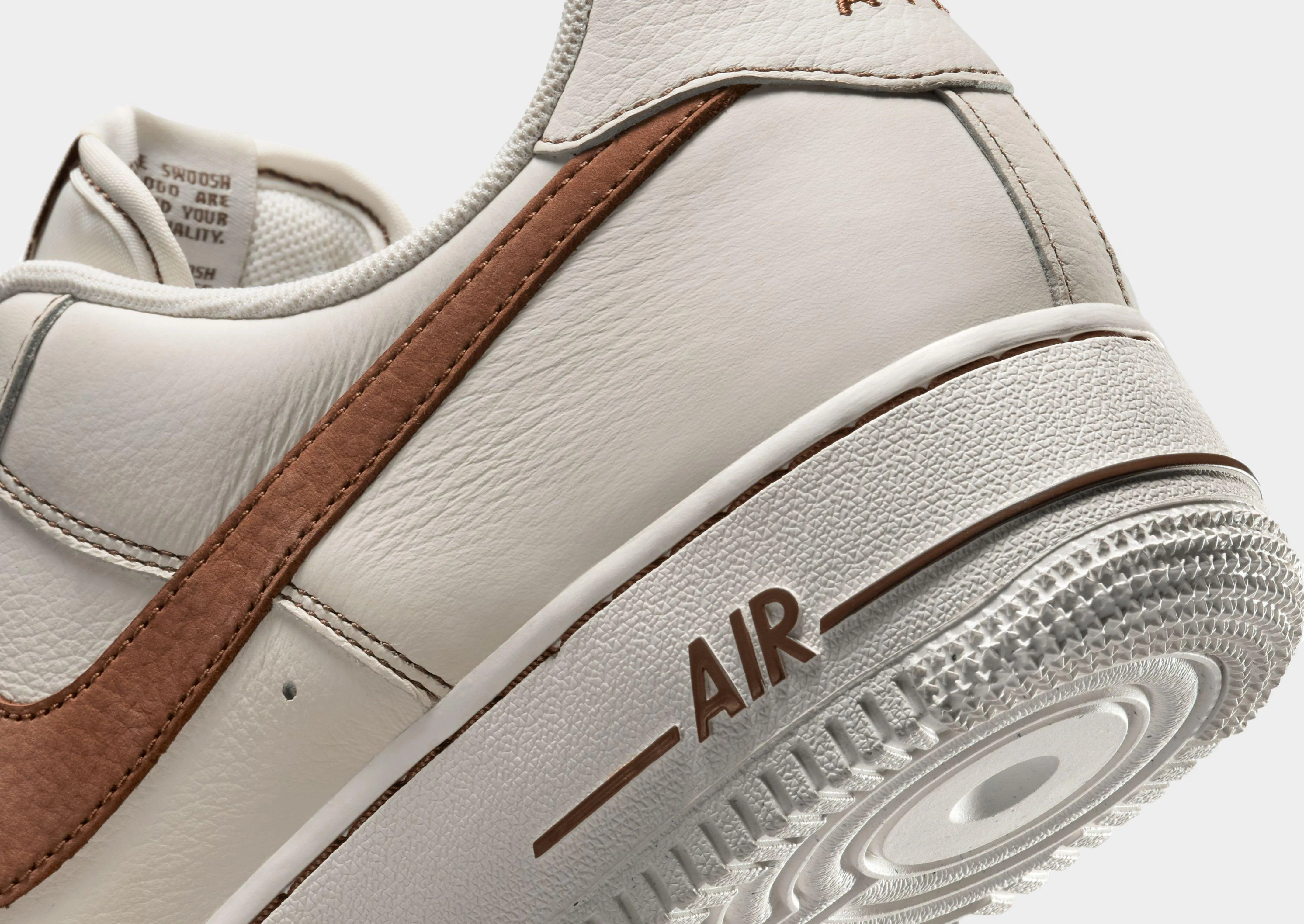 Light Activity Air Force 1 '07 LV8