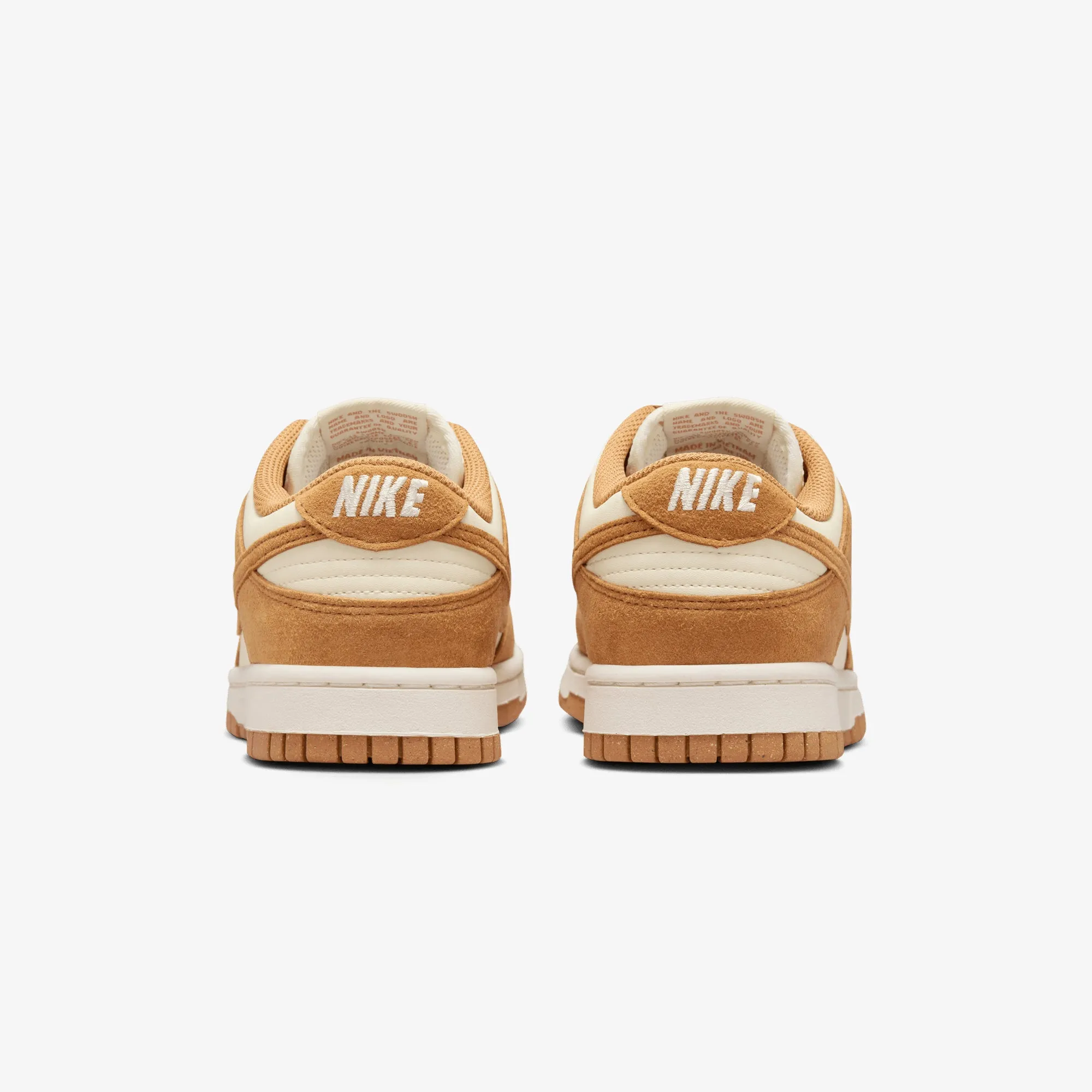 Walk Support Bold Grip NIKE | DUNK LOW { COCONUT MILK/FLAX-SAIL