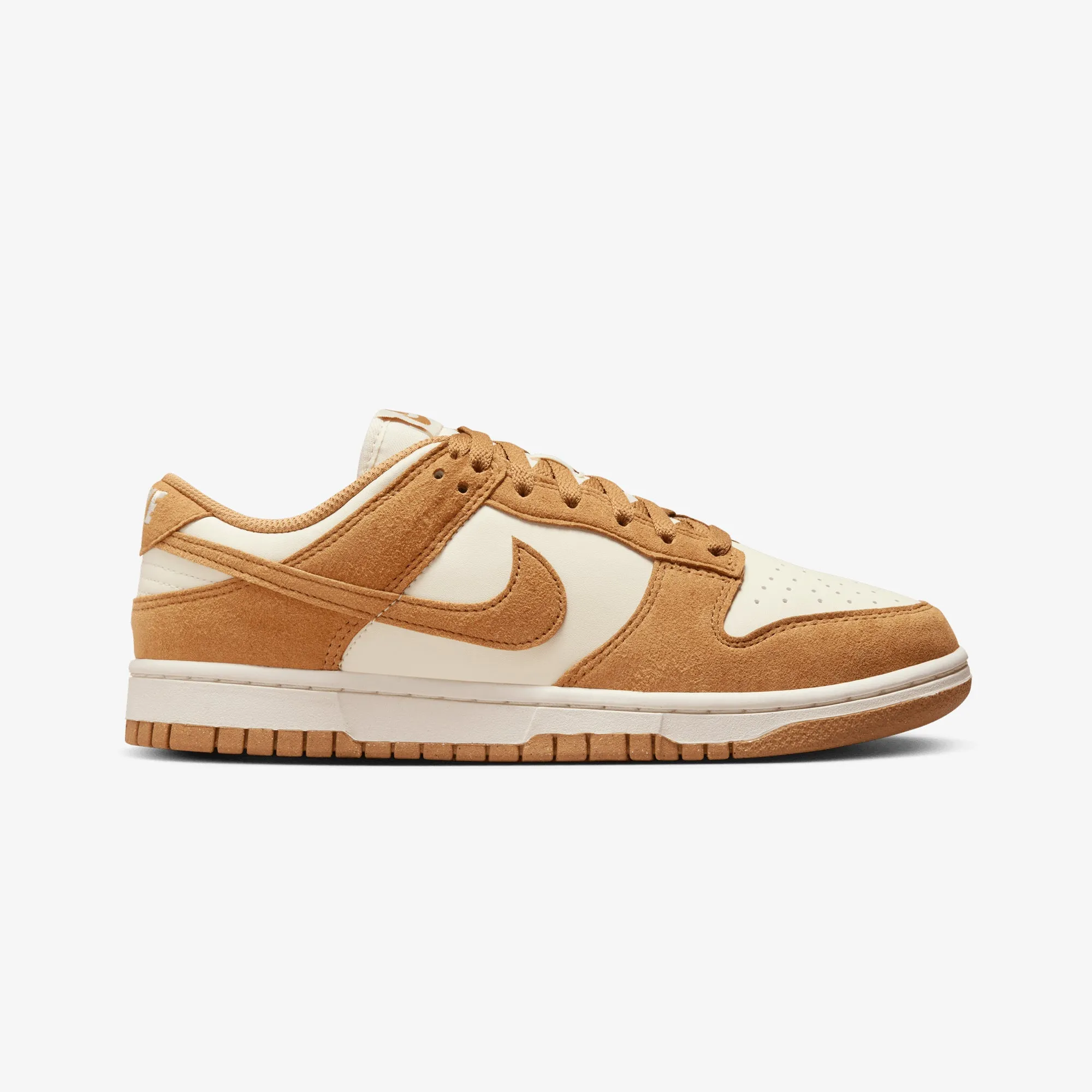 Stretch Knit Upper Odor Control Treatment NIKE | DUNK LOW { COCONUT MILK/FLAX-SAIL