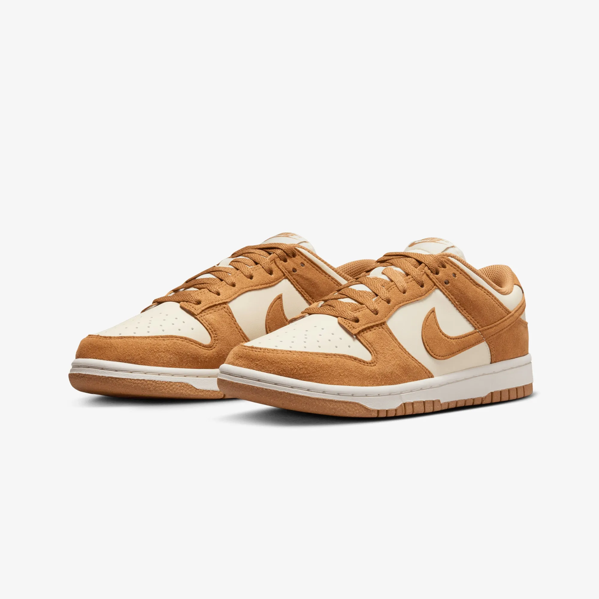 NIKE | DUNK LOW { COCONUT MILK/FLAX-SAIL Easy Run Long Time Wear