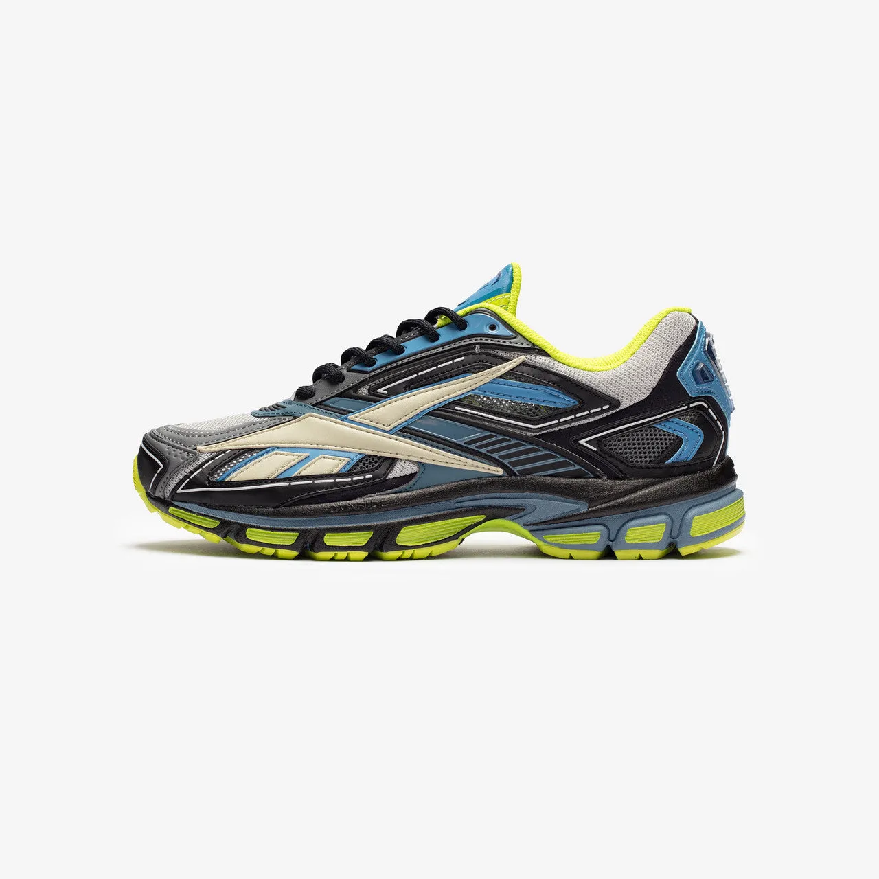 Premier Road Ultra All-Weather Comfort