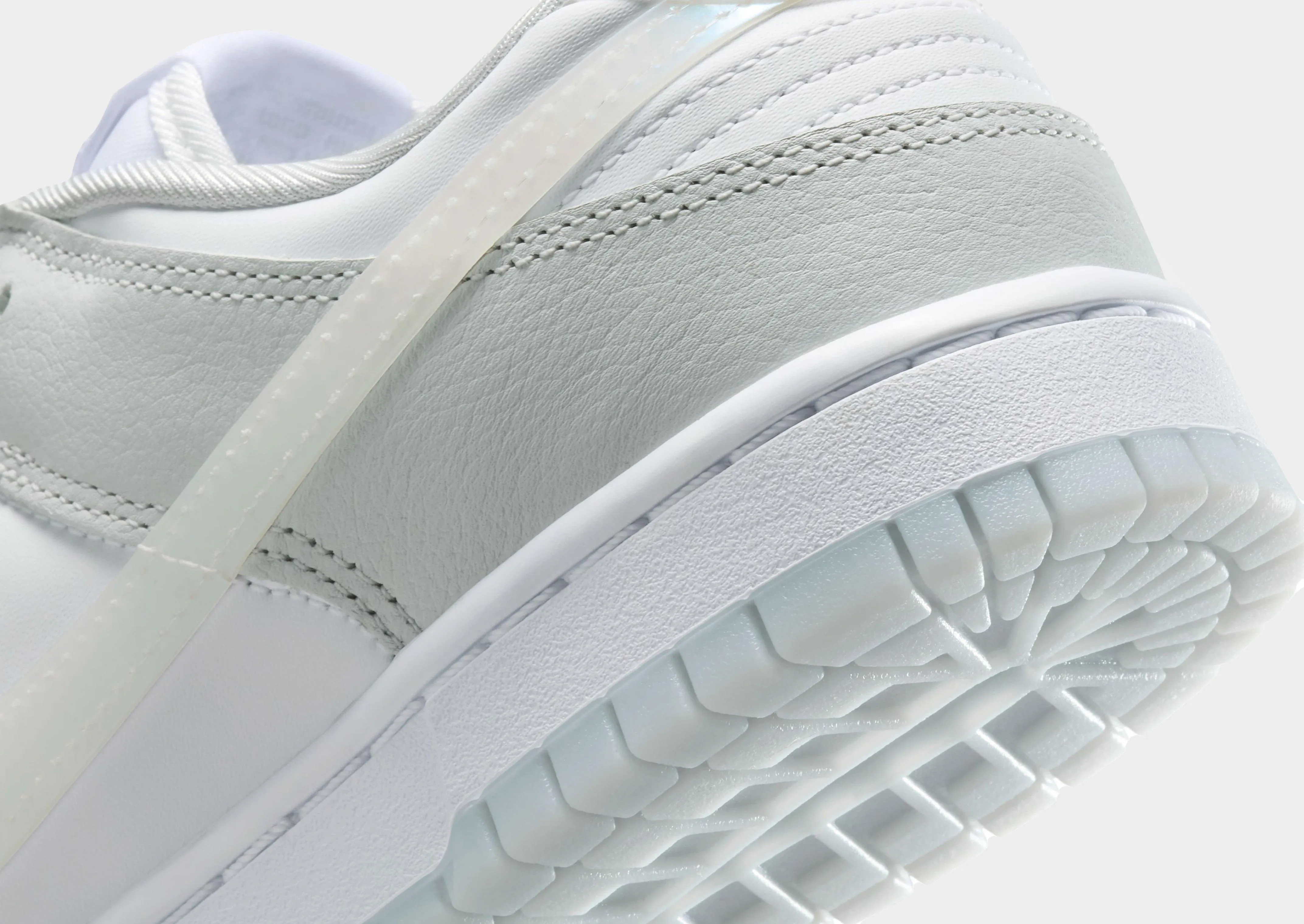 Dunk Low Women's Thermo Regulating Lining